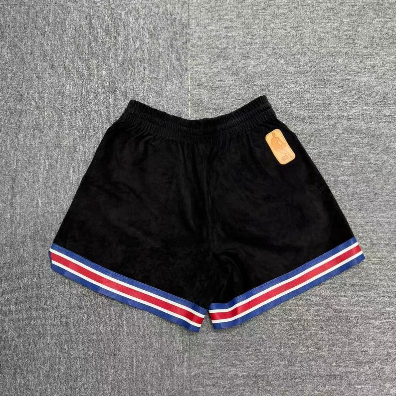 Louis Vuitton Louis Vuitton size s Co-branded embroidered monogram shorts Size US 28 / EU 44 - 4 Thumbnail