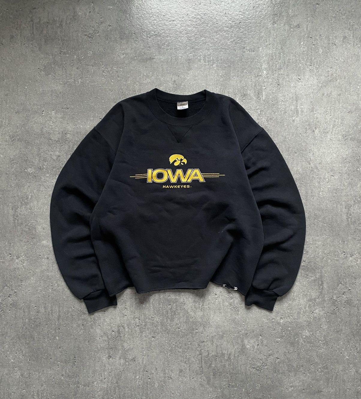 Unsound Rags × Vintage Vintage 90’s Distressed Black Boxy Fit Sweatshirt Hawkeyes Size US M / EU 48-50 / 2 - 1 Thumbnail