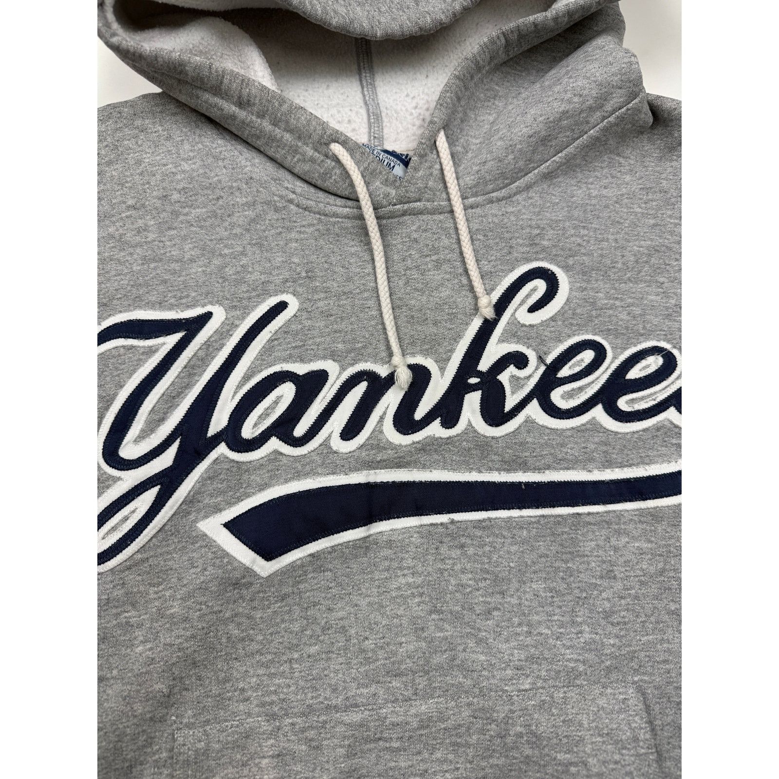 Vintage Vintage 90s New York Yankees Embroidered Sweatshirt Size M Size US M / EU 48-50 / 2 - 4 Thumbnail