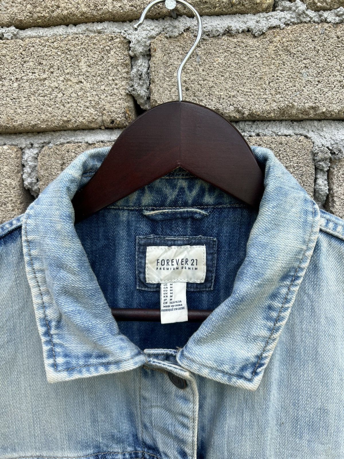 Forever 21 Forever 21 Denim Jacket Distress Style Colour Size M / US 6-8 / IT 42-44 - 5 Thumbnail