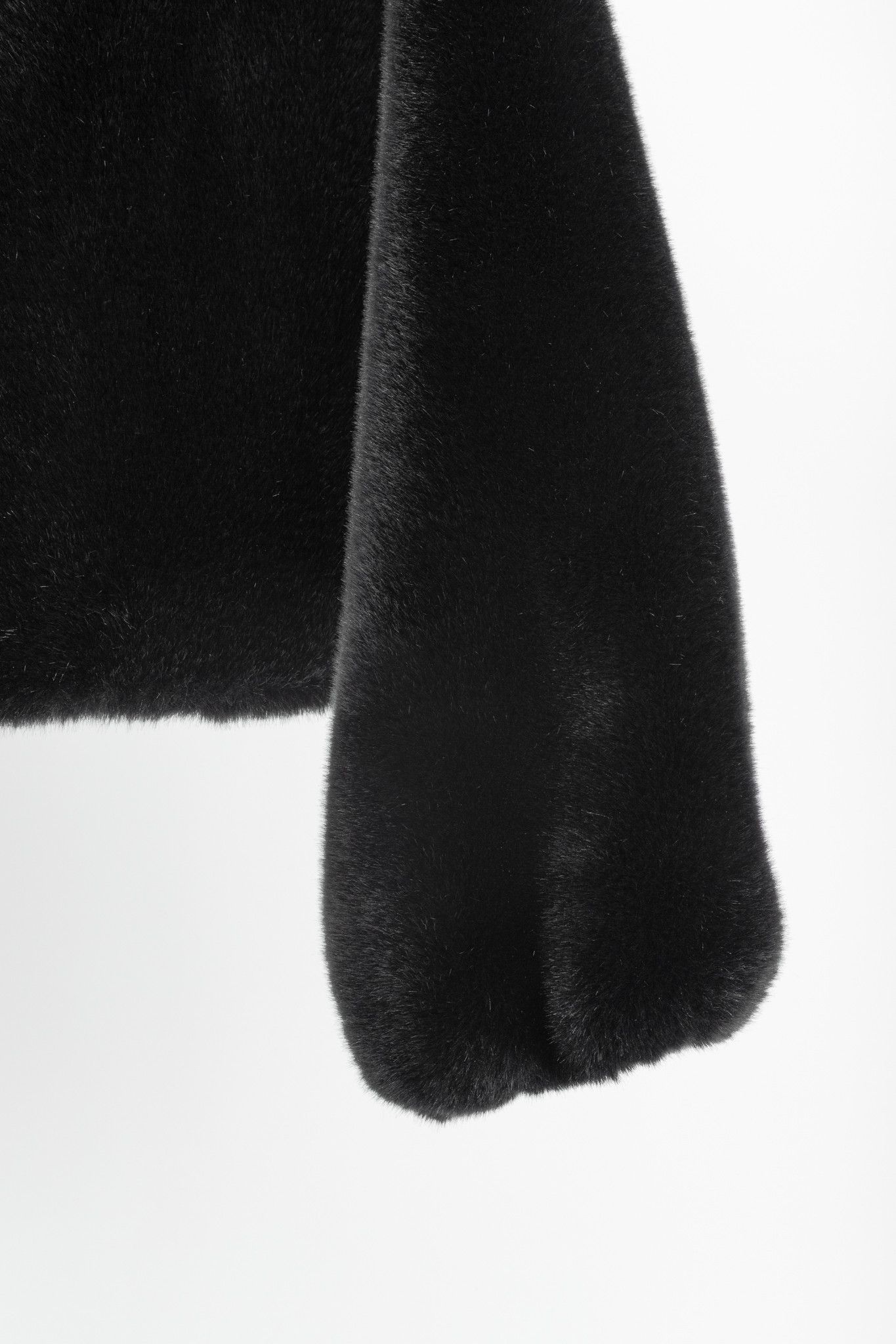 Shrimps Shrimps Dexter Black Faux Fur Crystal-Embellished Jacket Size S / US 4 / IT 40 - 7 Thumbnail