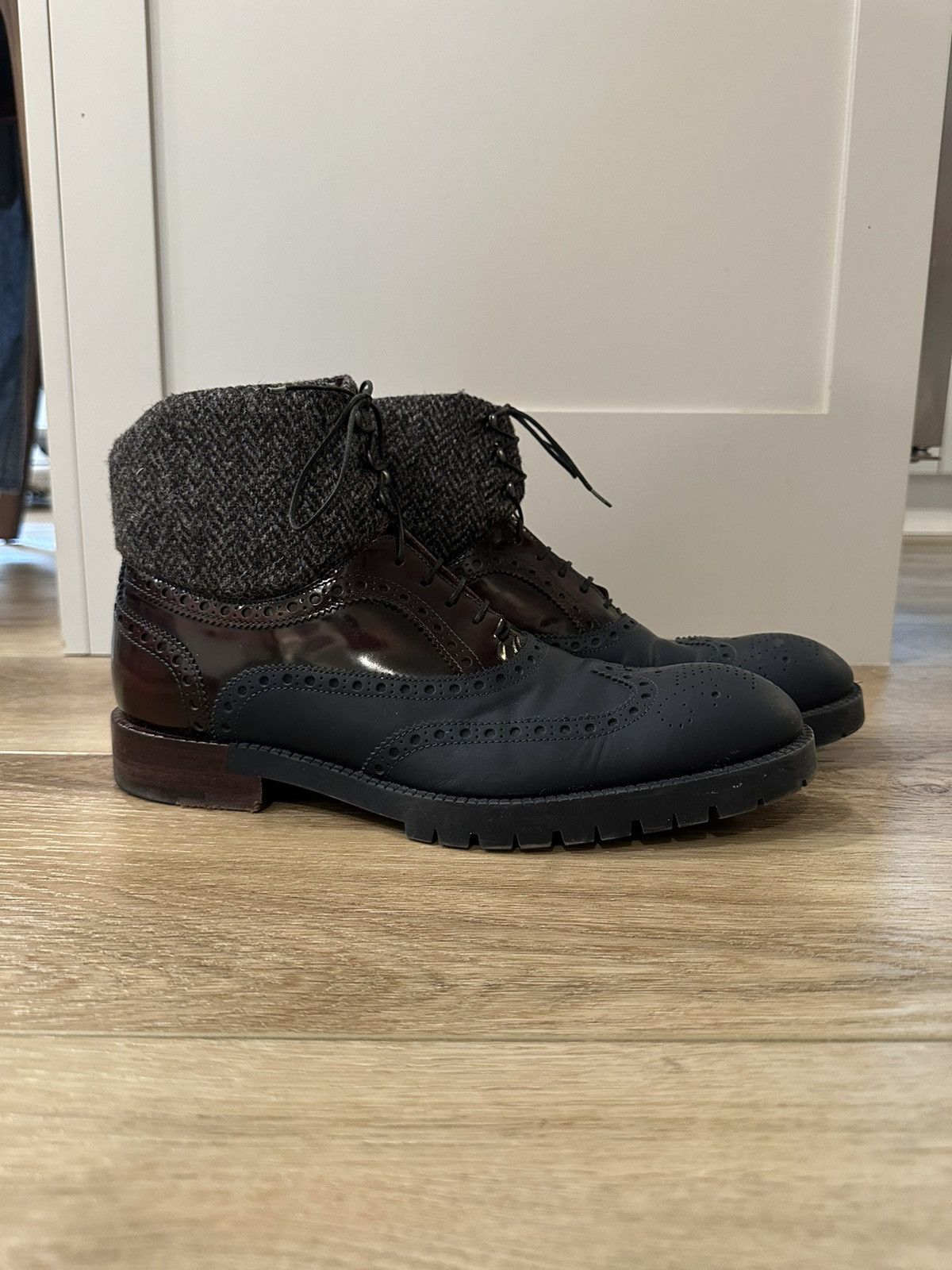 Louis Vuitton Wingtip Wool and Leather Brougue Boot. Size US 8.5 / EU 41-42 - 5 Thumbnail