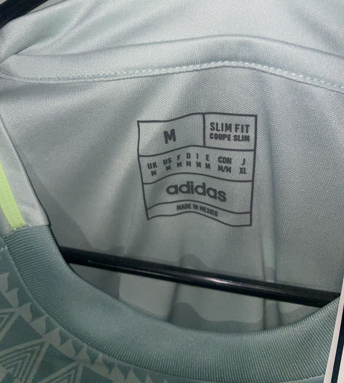 Adidas México Away Fan Version New Size US M / EU 48-50 / 2 - 3 Thumbnail