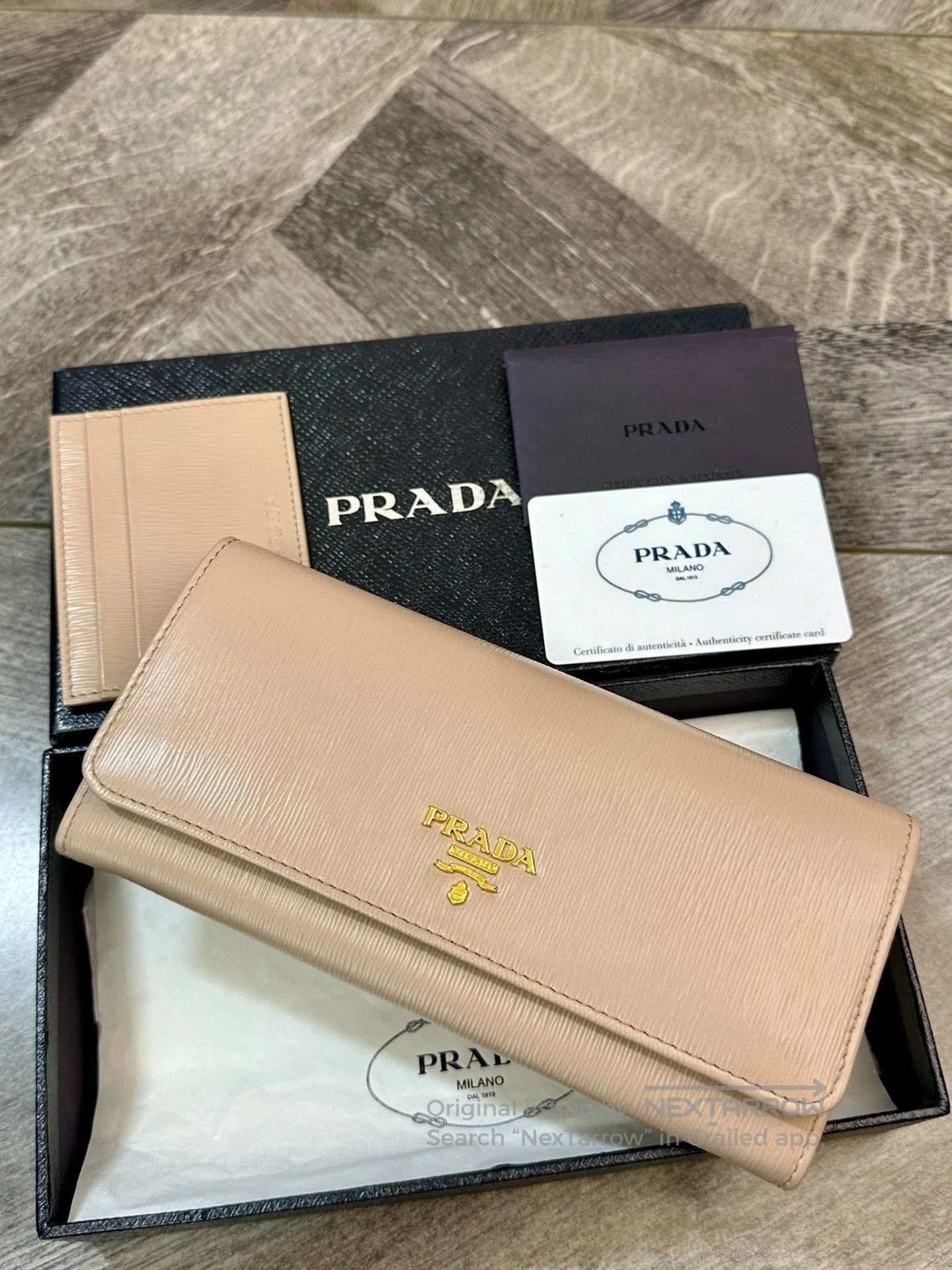 Prada Prada Classic Long Snap Wallet Clutch. Size ONE SIZE - 5 Thumbnail