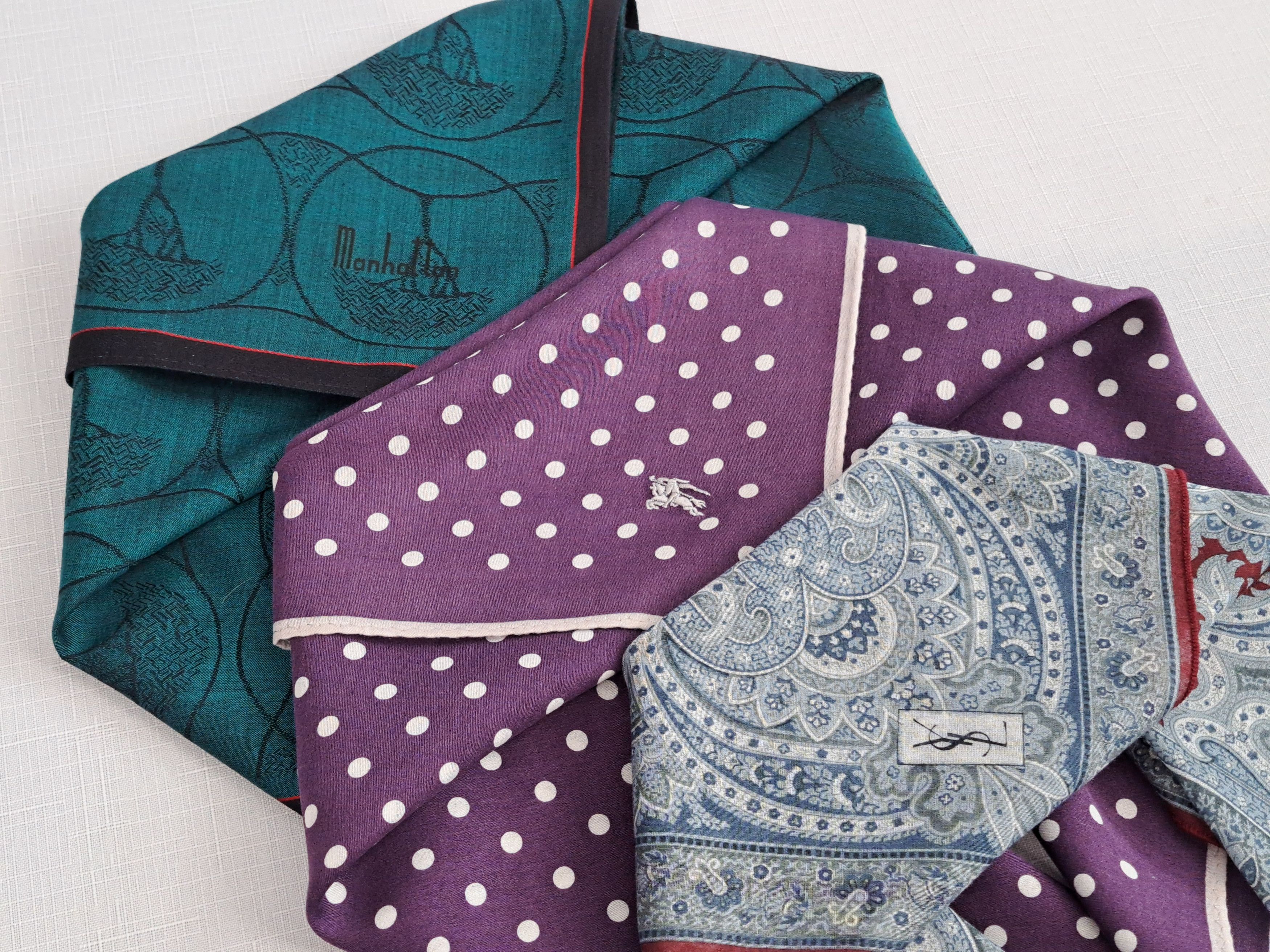 Yves Saint Laurent YSL Burberry Manhattan cotton handkerchief/pocket square. Size ONE SIZE - 1 Thumbnail