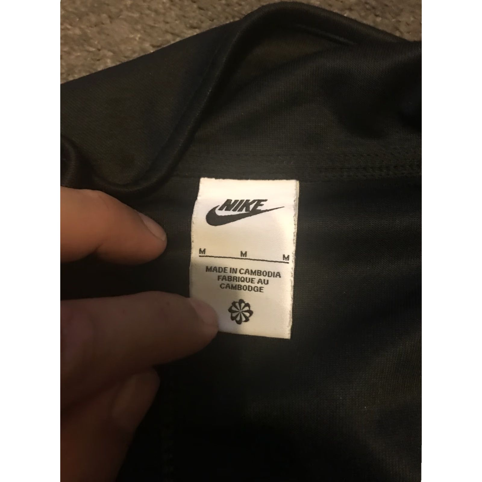Nike Nike Men’s Repeat Swoosh Half Zip Shirt Regular Medium Black (DX2026 010) Mens Size US M / EU 48-50 / 2 - 2 Thumbnail