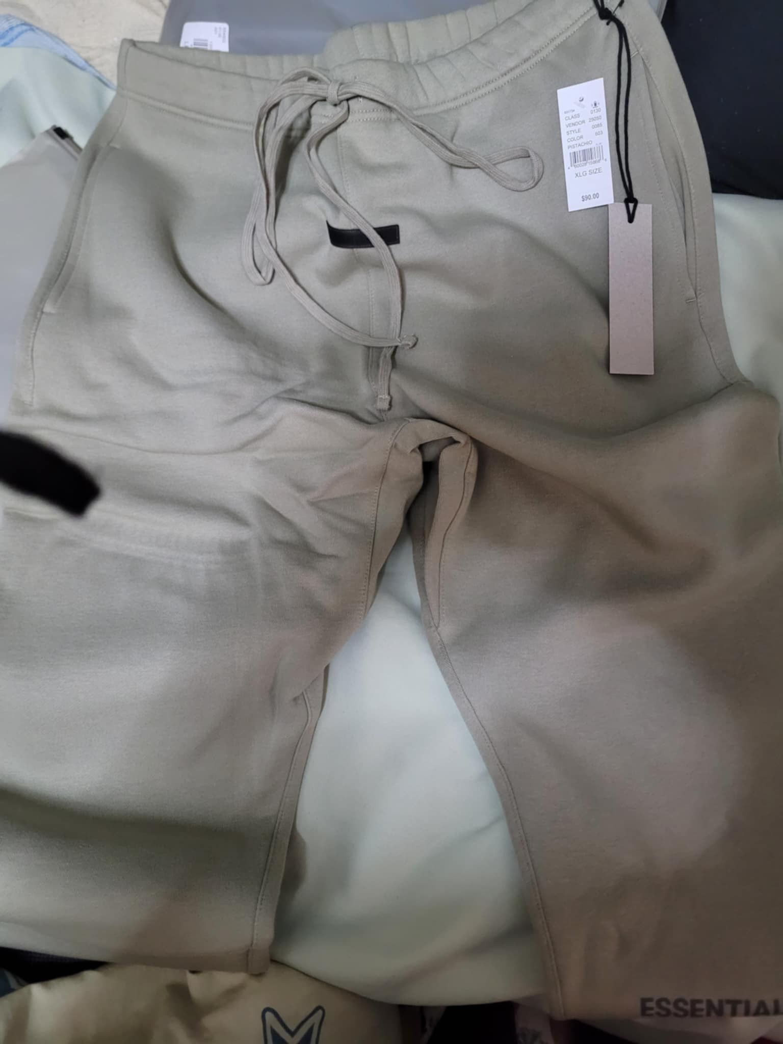 Fear of God sz XL Fear of God Essentials Sweatpants Pistachio Size US 36 / EU 52 - 5 Thumbnail