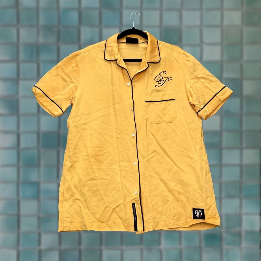 Scotch & Soda Scotch And Soda Shirt Mens Medium Yellow Elvis Wonder Embroidered Satin Short Size US M / EU 48-50 / 2 - 1 Thumbnail