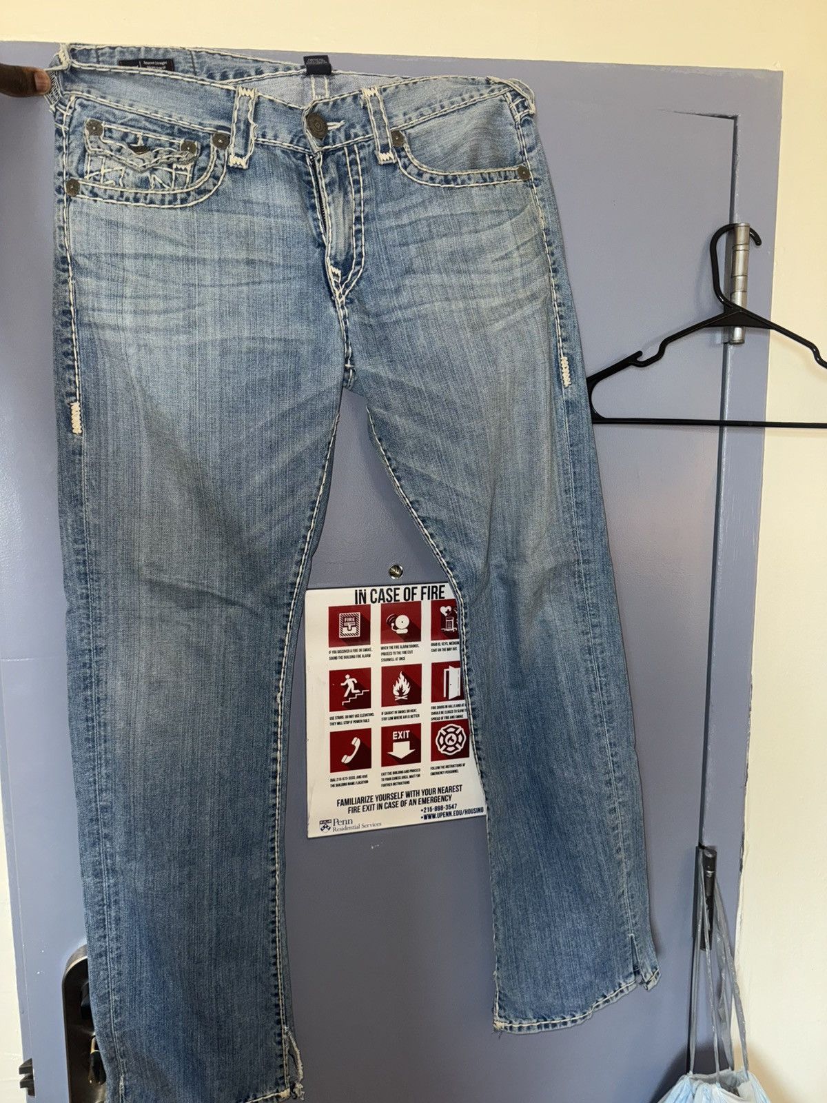 True Religion TRUE religion Super T 33/34 Size US 34 / EU 50 - 1 Thumbnail