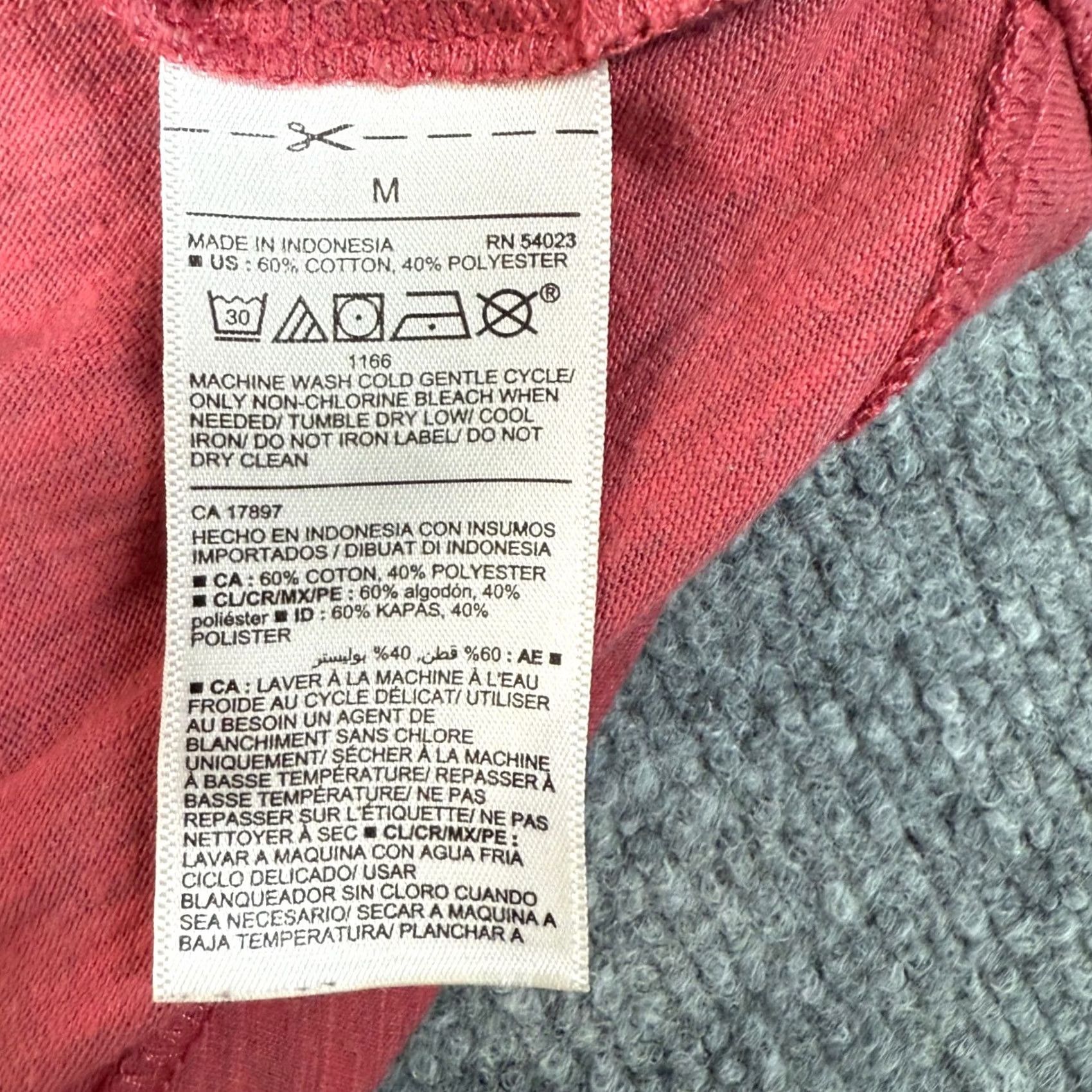 Old Navy Old Navy Henley Hoodie Mens Medium Red Lory Chest Pocket Drawstring Crew Neck Knit Sweatshirt Size US M / EU 48-50 / 2 - 6 Thumbnail