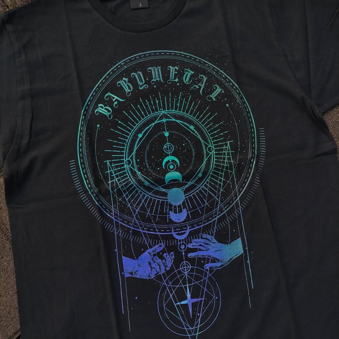 Band Tees BABYMETAL Legend M MOAMETAL Seitansai 2019 Tee Size US L / EU 52-54 / 3 - 7 Thumbnail