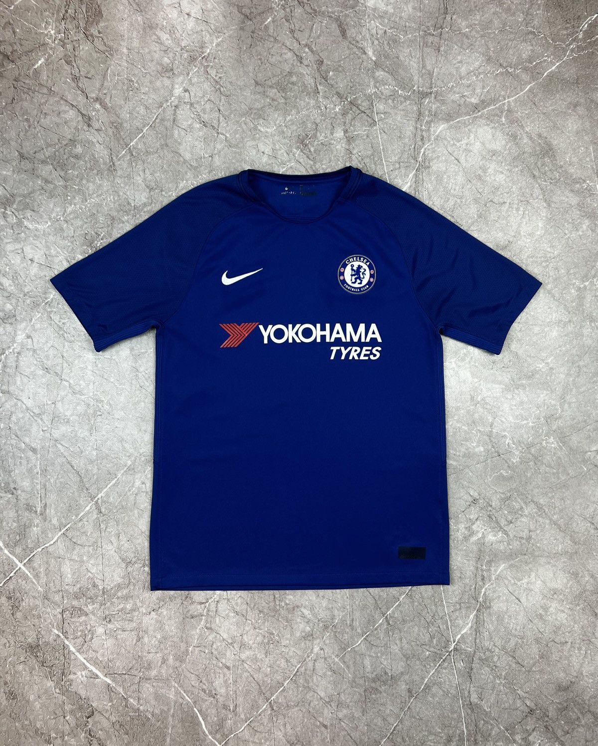 Nike Nike Chelsea Soccer Jersey 2017 2018 Home Shirt Size M Size US M / EU 48-50 / 2 - 2 Thumbnail