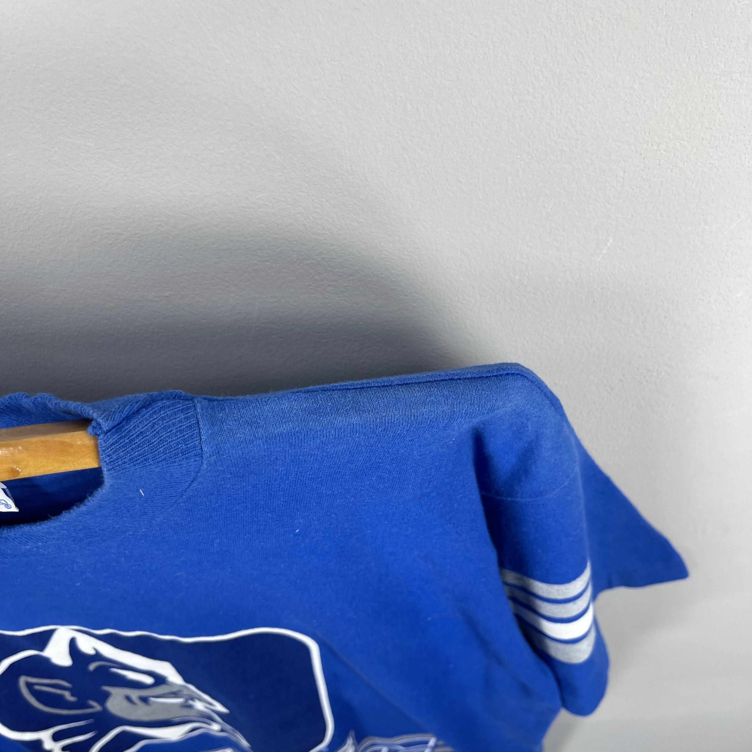 NBA Vintage 90s DUKE Blue Devils Basketball Team Ncaa Tshirt Size US M / EU 48-50 / 2 - 6 Thumbnail