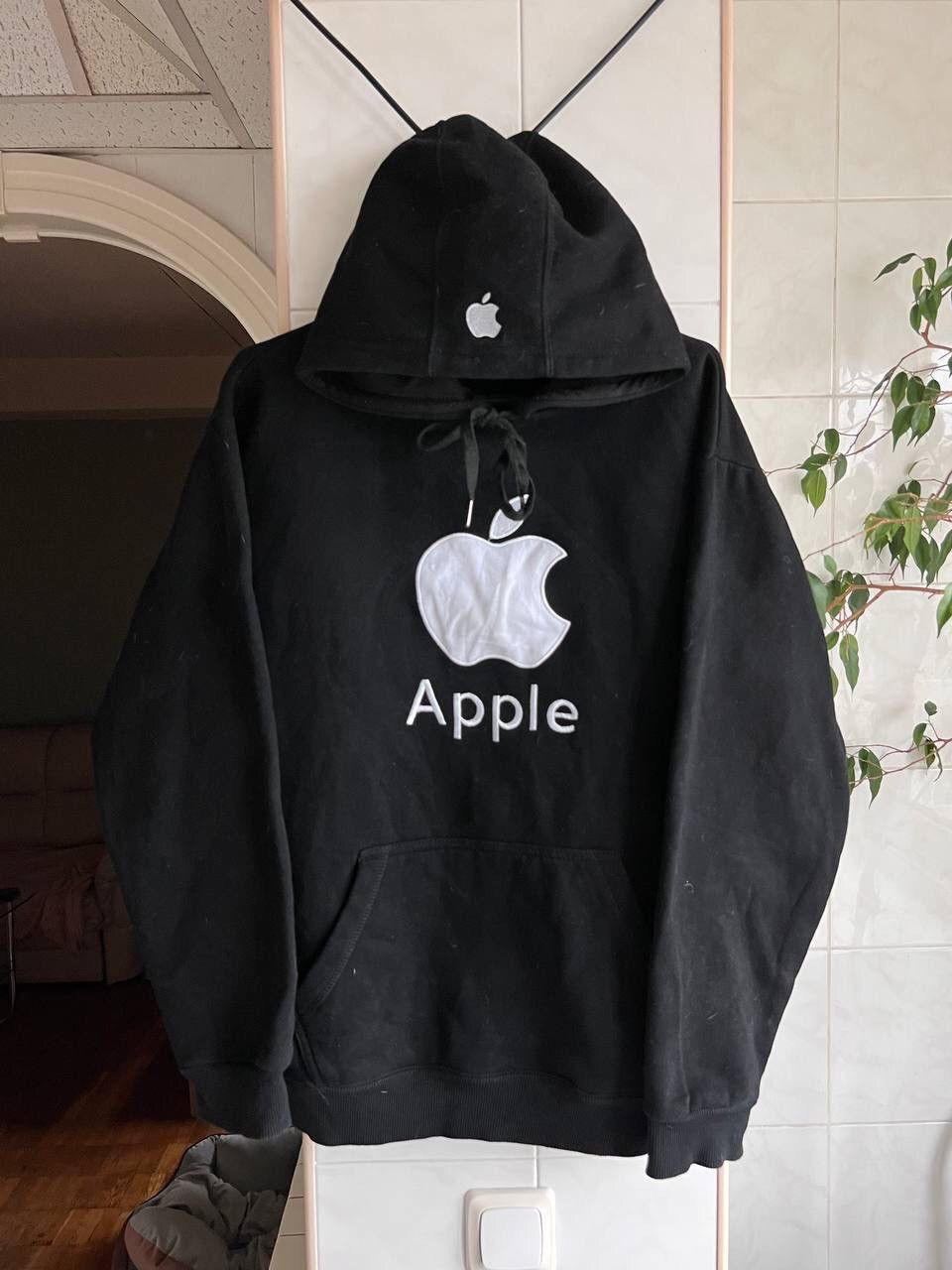 Apple × Designer Apple Big Logo Black Hoodie Size M/L Size US L / EU 52-54 / 3 - 7 Thumbnail