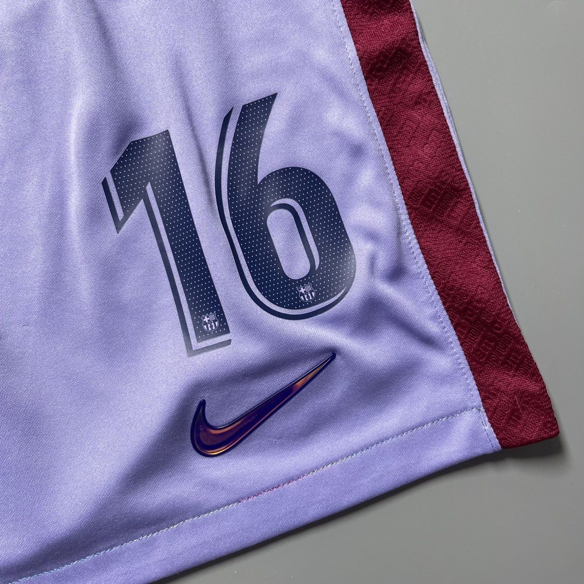 Nike BARCELONA NIKE 2021/2022 FOOTBALL AWAY SHORTS #16 PEDRI Size US 33 - 3 Thumbnail