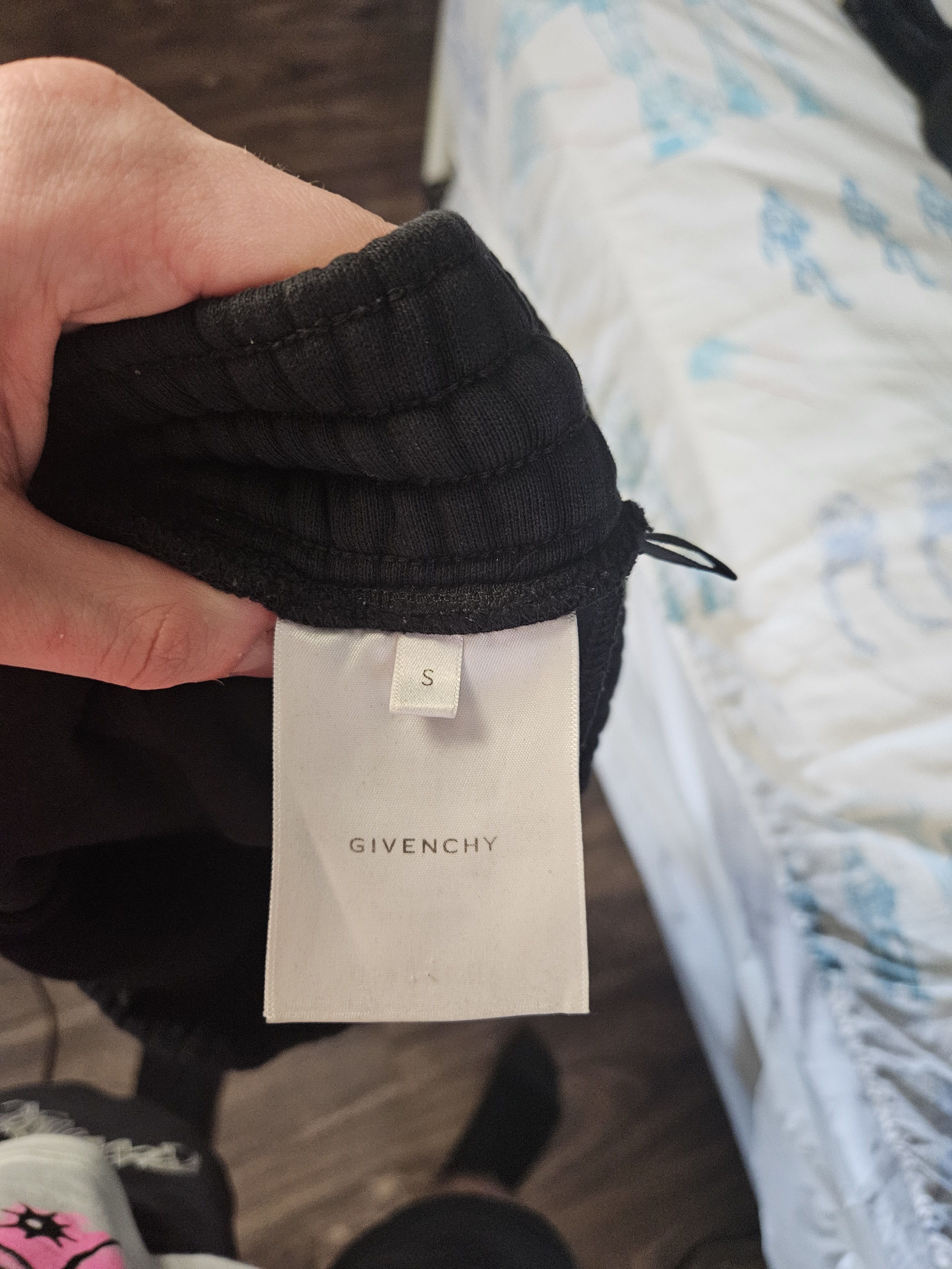 Givenchy Givenchy Sun Logo Black Joggers Size US 30 / EU 46 - 11 Thumbnail