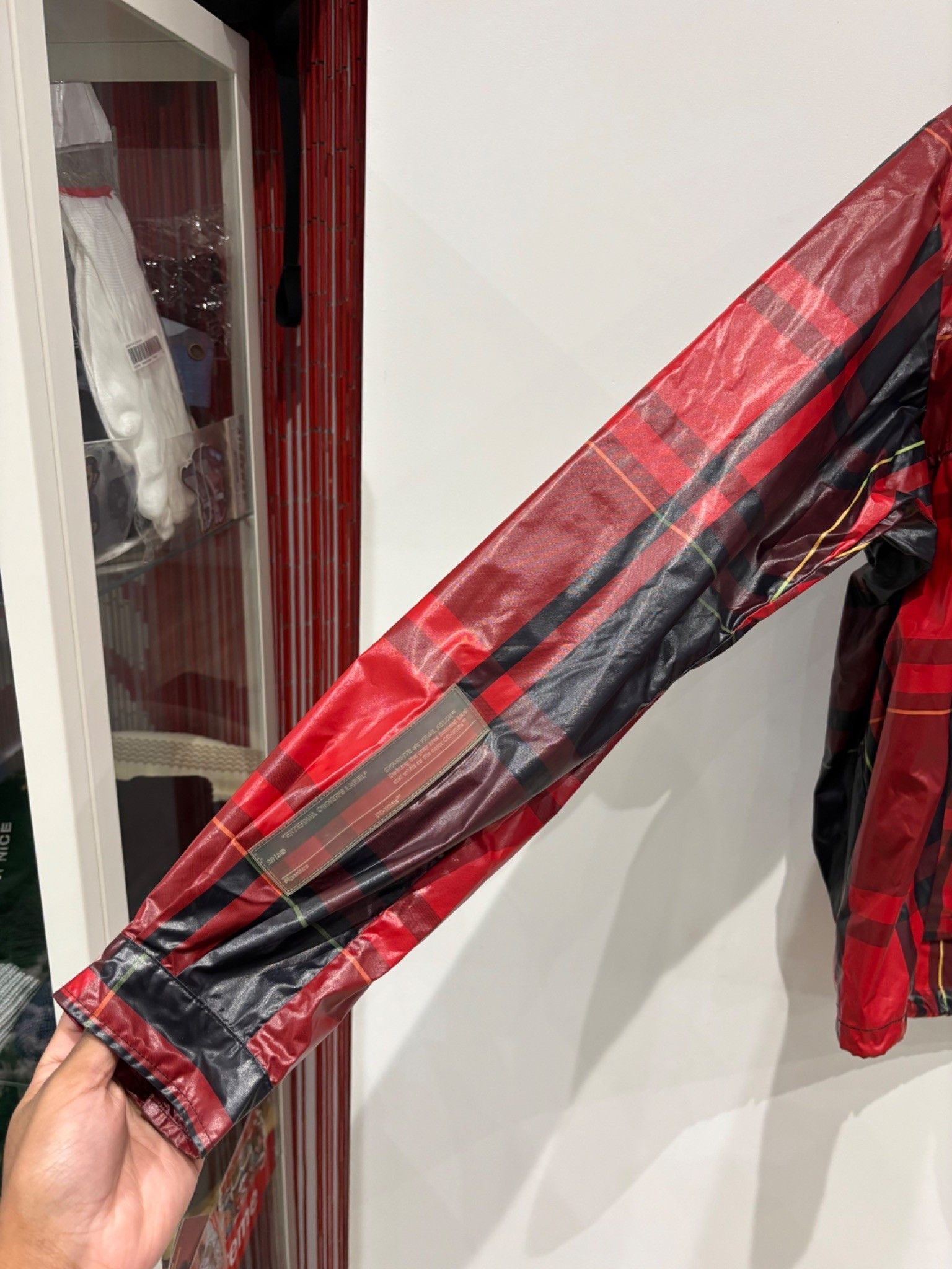 Off-White Off-White Checked Half Zip Anorak Red/Black/Green Size US L / EU 52-54 / 3 - 2 Thumbnail