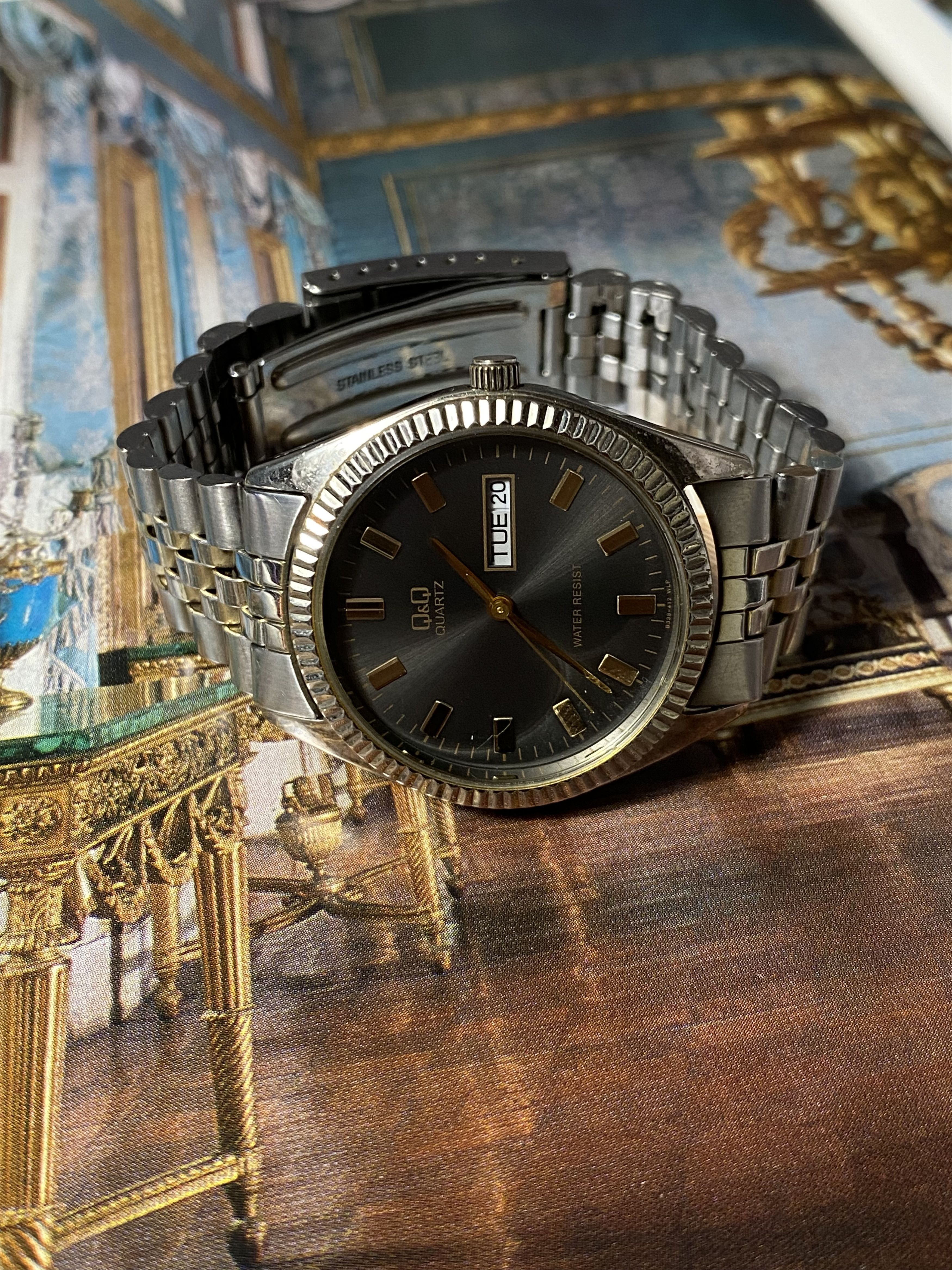 Japanese Brand × Jewelry × Vintage Vintage QQ Watch - Classic & Style Size ONE SIZE - 2 Thumbnail