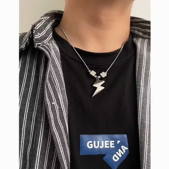 Jewelry × Vintage Lightning Pendant Necklace Size ONE SIZE - 1 Thumbnail