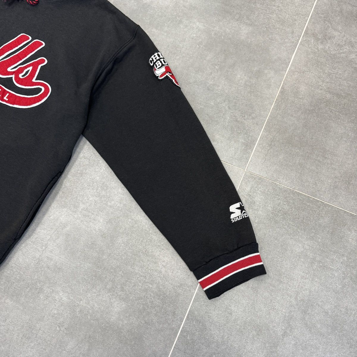 Starter Vintage Starter Chicago Bulls NBA Embroidered Logo Hoodie Size US L / EU 52-54 / 3 - 10 Thumbnail