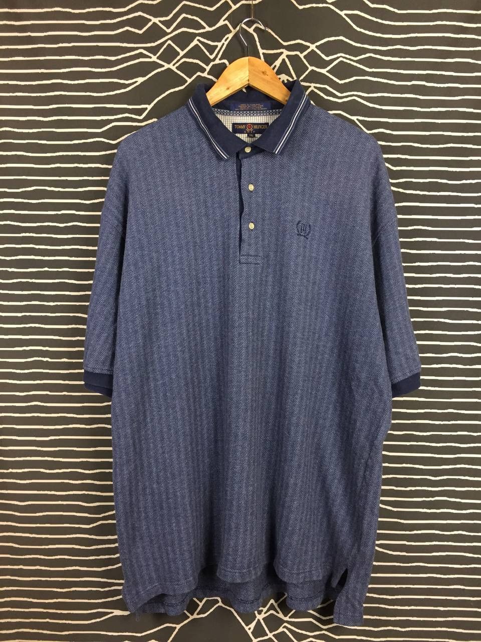 Tommy Hilfiger Vtg Tommy Hilfiger Golf Crest Logo Patterned Polo Shirt Size US XXL / EU 58 / 5 - 1 Thumbnail