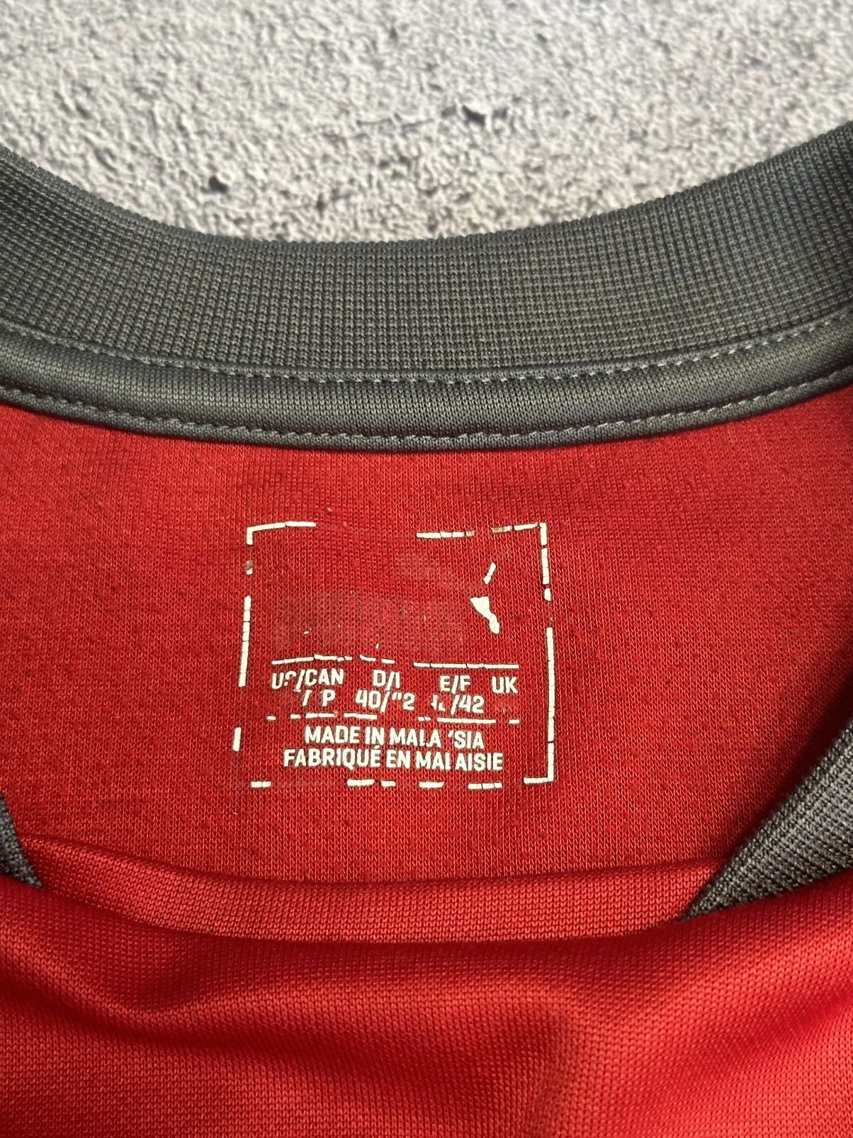 Puma 🐞Arsenal Football Puma Training Jersey Size US L / EU 52-54 / 3 - 7 Thumbnail