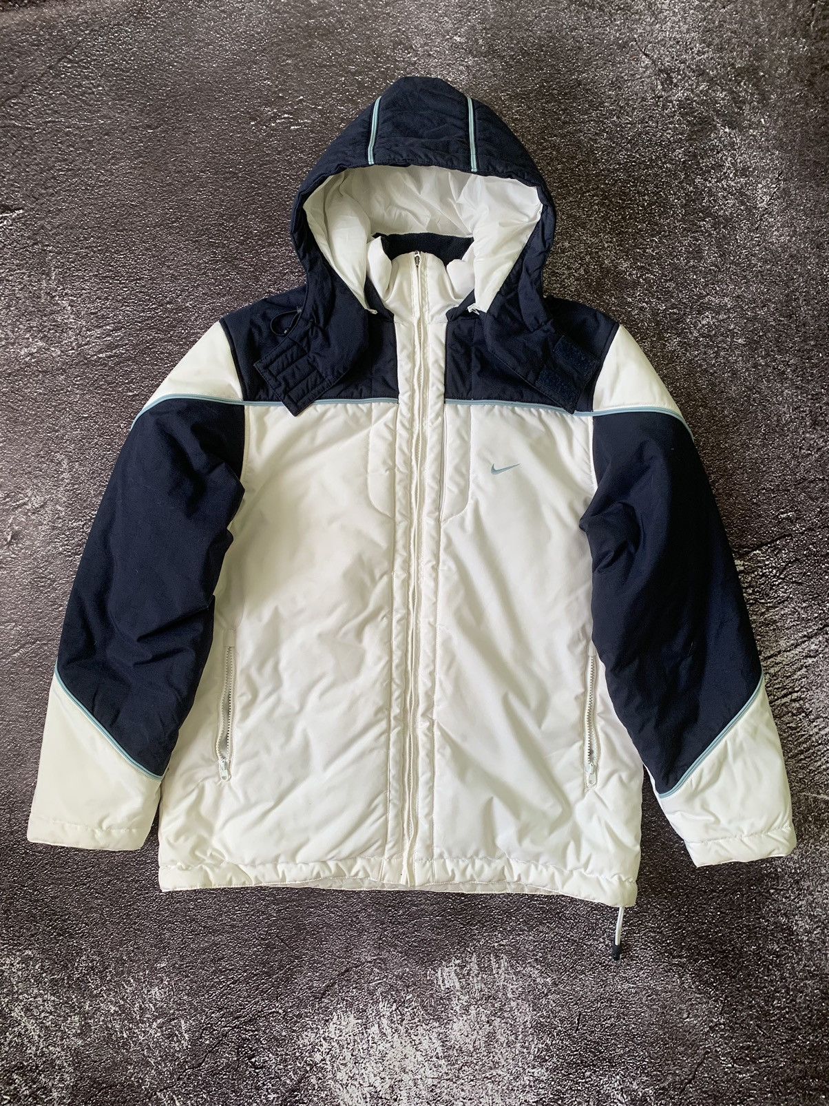 Nike Vintage Nike Y2K Winter Jacket White/Blue 90s Boxy Size US M / EU 48-50 / 2 - 1 Thumbnail