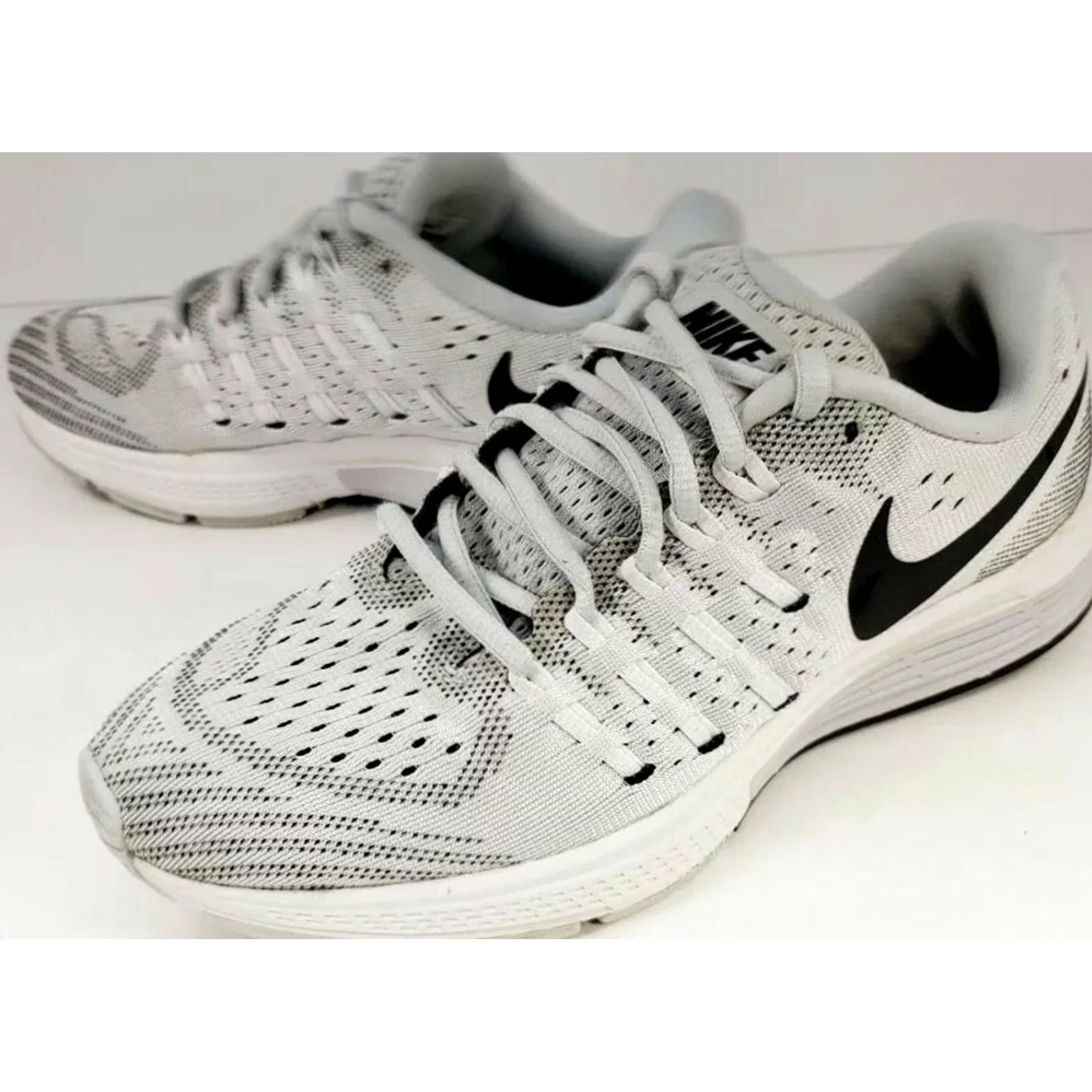 Nike User: Original Title: Nike Air Zoom Vomero 11 Grey/Black/White Sneakers #818100 002 Womens 7.5 Size US 7 / IT 37 - 4 Thumbnail