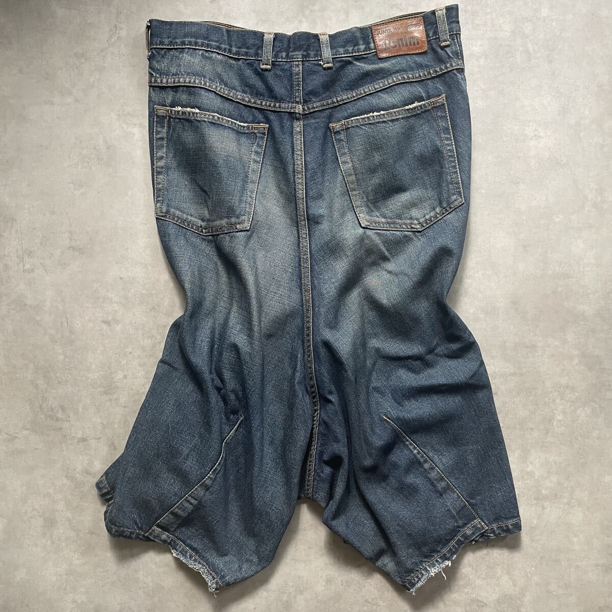 Junya Watanabe Junya Watanabe x Comme Des Garcons Skirt / Skort 09s Size 28" / US 6 / IT 42 - 2 Thumbnail