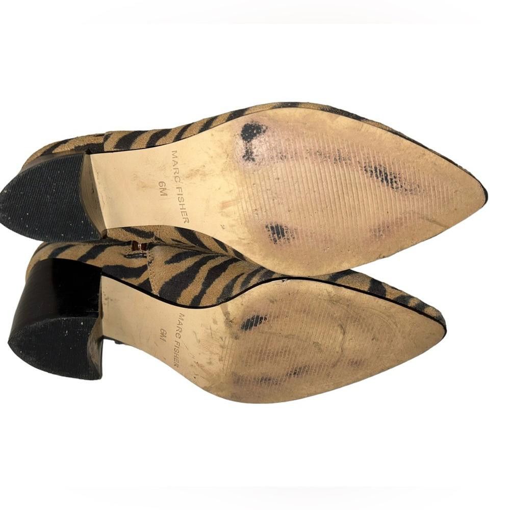 Designer Marc Fisher l Parana Tiger Striped Booties Size 6 Size US 6 / IT 36 - 10 Thumbnail