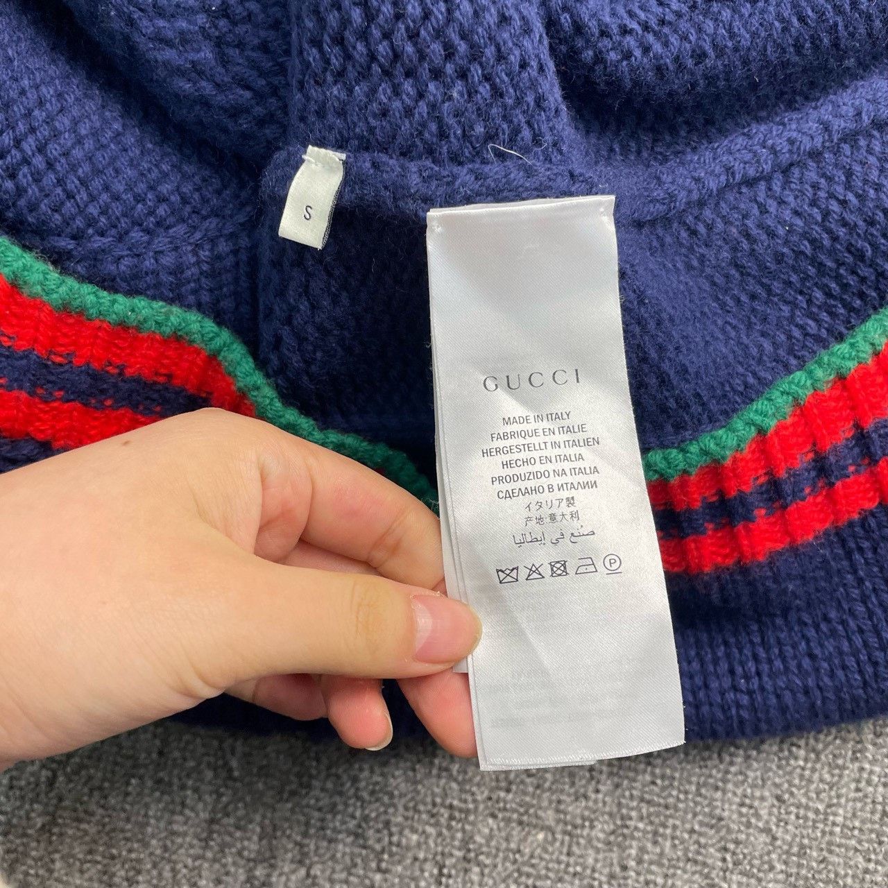 Gucci Gucci Blue, red and green cardigan sweater 2501-Nextarrow Size US S / EU 44-46 / 1 - 5 Thumbnail