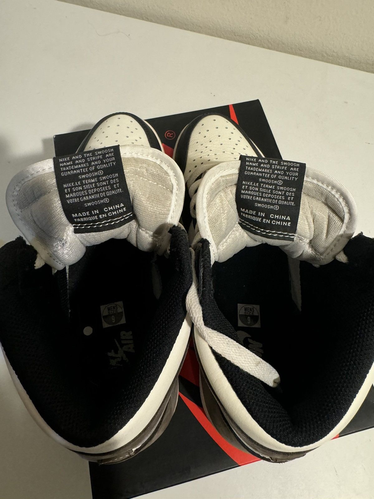 Nike Air Jordan 1 Retro High Mocha/Black Size US 9 / EU 42 - 8 Thumbnail