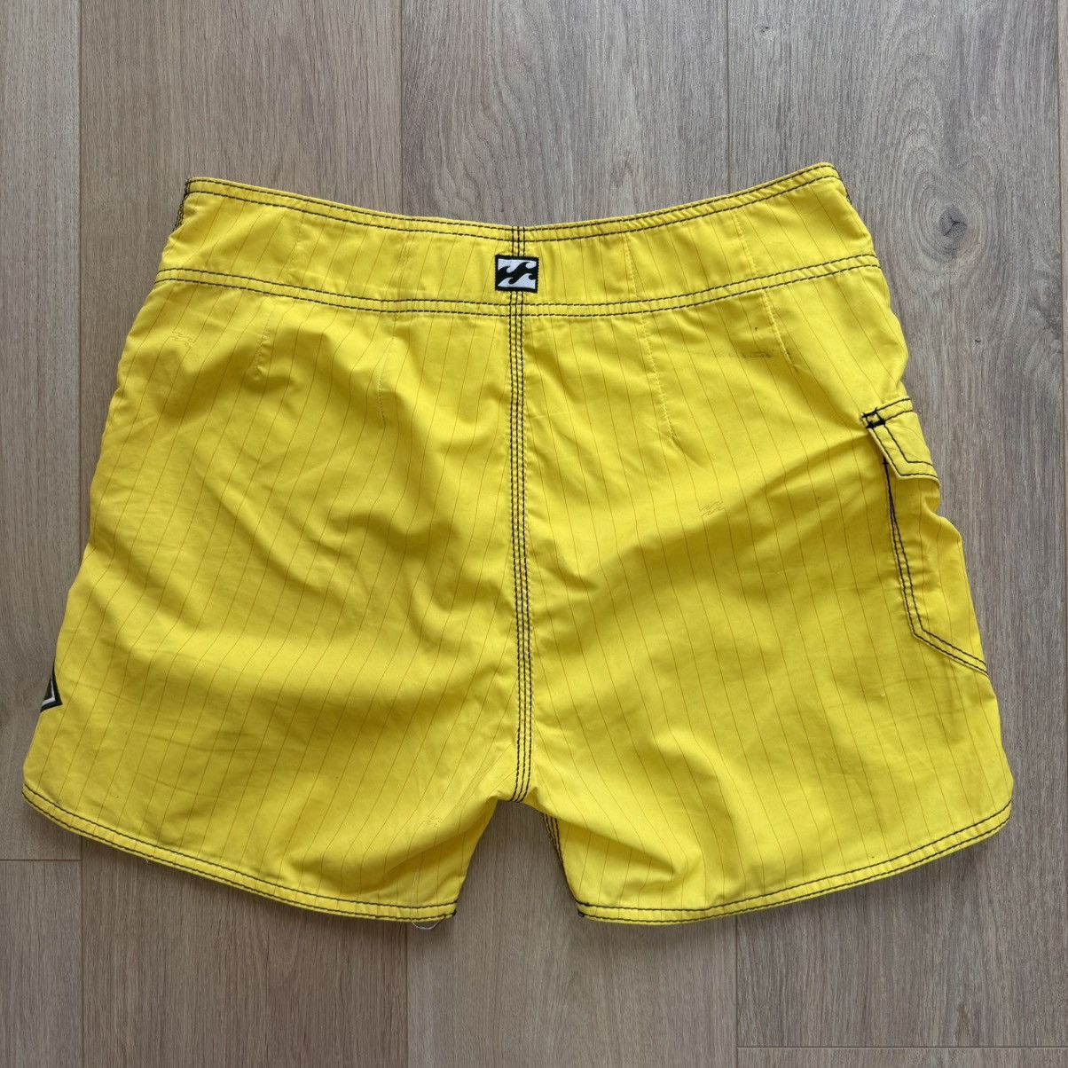 Billabong Y2K Billabong Board Shorts Mens Size 31 Rising Sun Vintage Size US 31 - 6 Thumbnail