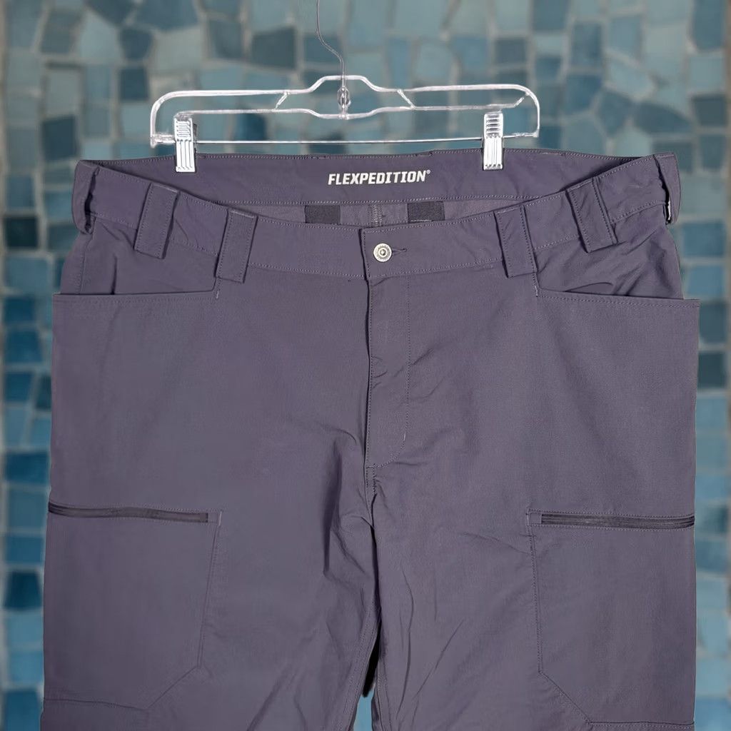 Vintage Duluth Trading Pants Mens 42x32 Flexpedition Cargo Nylon Stretch Relaxed 75291 Pants Mens 42x32 Grey Nylon Cargo Stretch Relaxed Size US 42 / EU 58 - 1 Thumbnail
