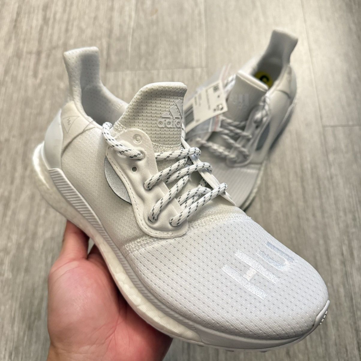 Adidas × Pharrell Men’s Adidas Pharrell Solar Hu Glide PRD Cloud White Sz 5 Size US 5 / EU 37 - 1 Thumbnail