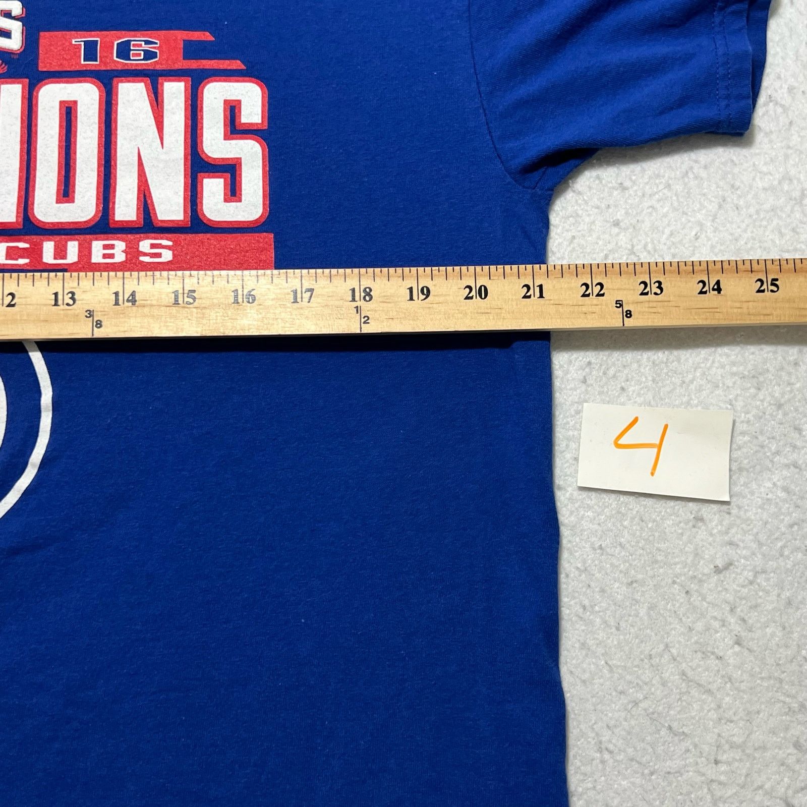 MLB Chicago Cubs Men’s Large 2016 World Series Graphic T Shirt Size US L / EU 52-54 / 3 - 7 Thumbnail