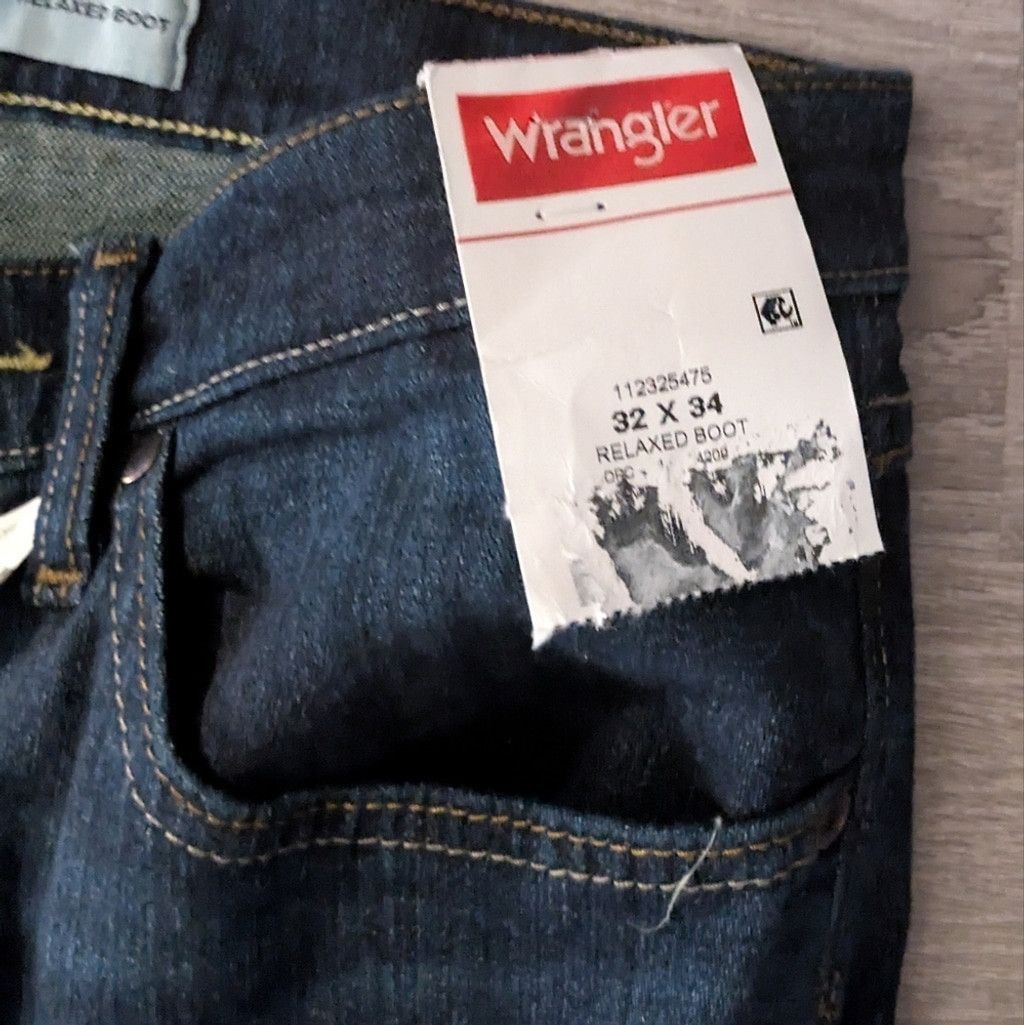Wrangler Wrangler Relaxed Boot Cut Jeans Size 32x34 Size US 32 / EU 48 - 6 Thumbnail