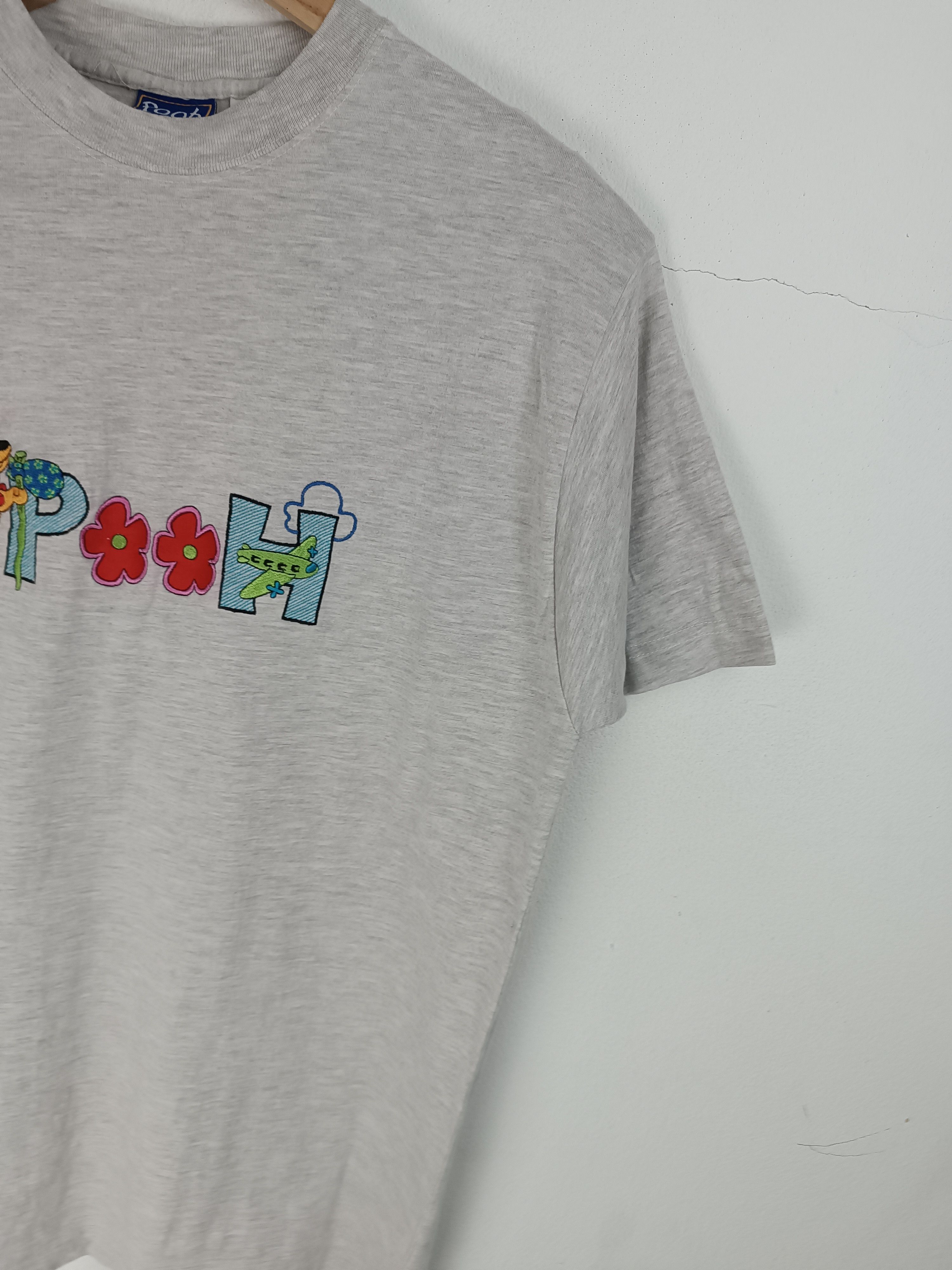 Disney VINTAGE 90'S DISNEY POOH EMBROID LOGO TEE piglet tigger roo Size US L / EU 52-54 / 3 - 7 Thumbnail