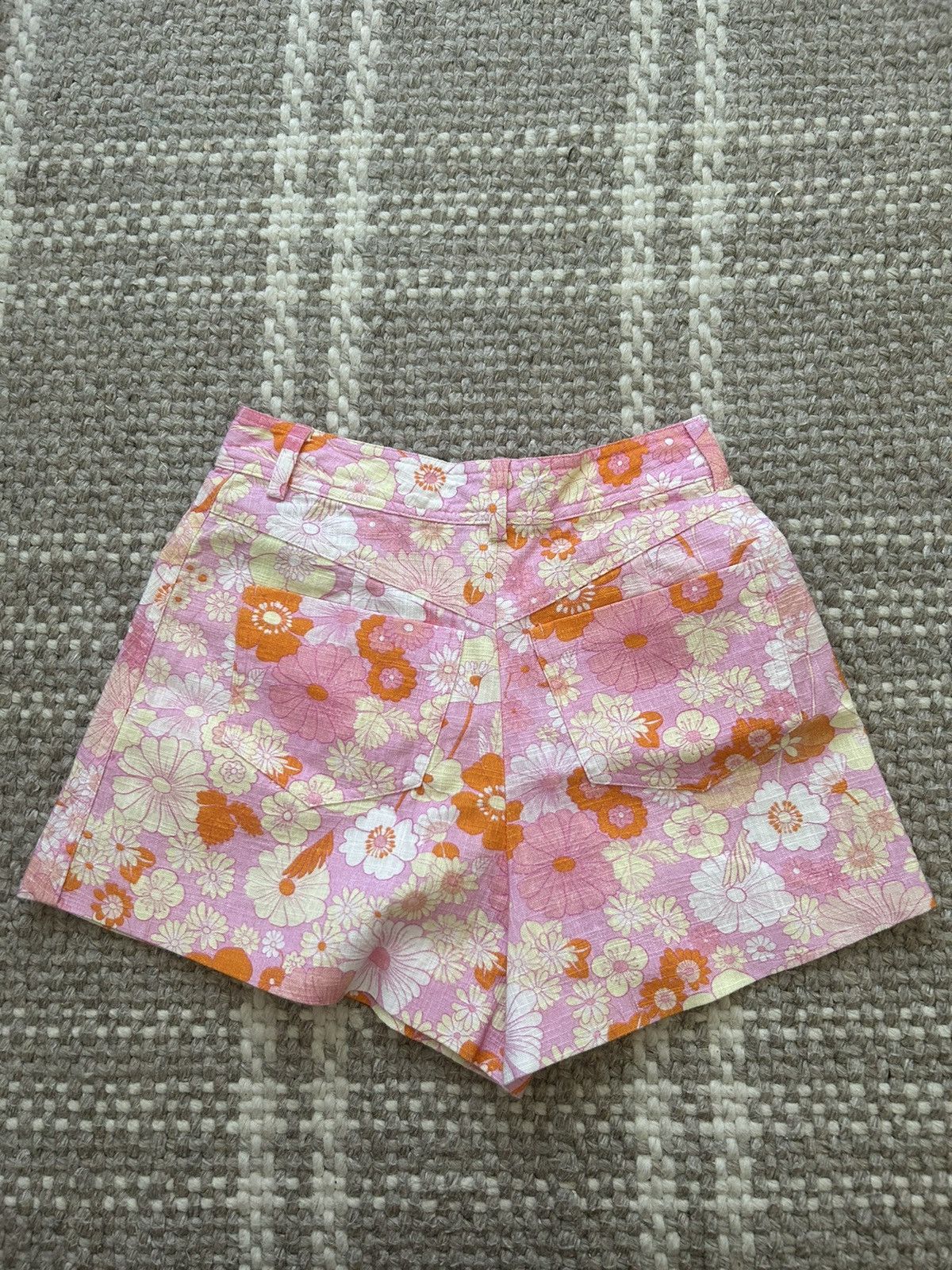 Maje Maje Flower Power Printed Floral Pink Shorts Size 25" / US 0 / IT 36 - 4 Thumbnail