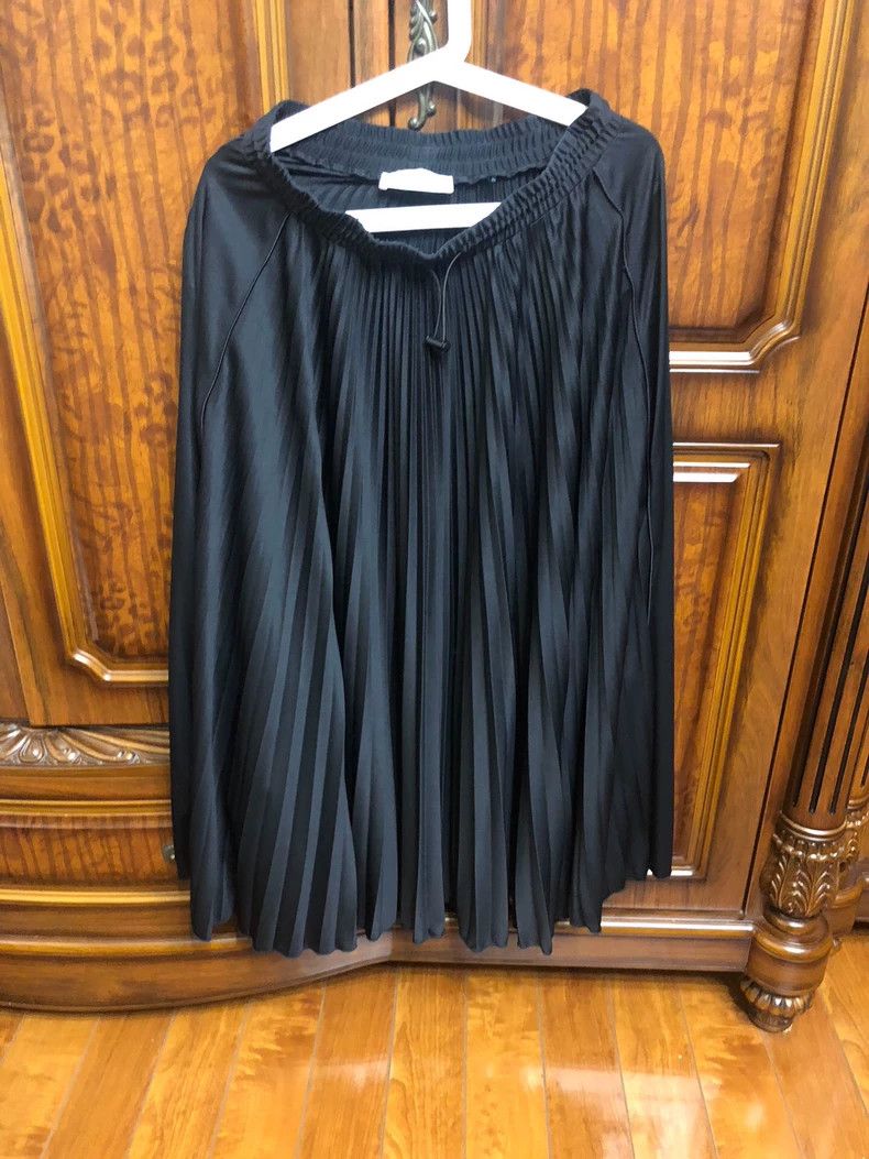Valentino Valentino Women's pleated skirts Size L / US 10 / IT 46 - 1 Thumbnail