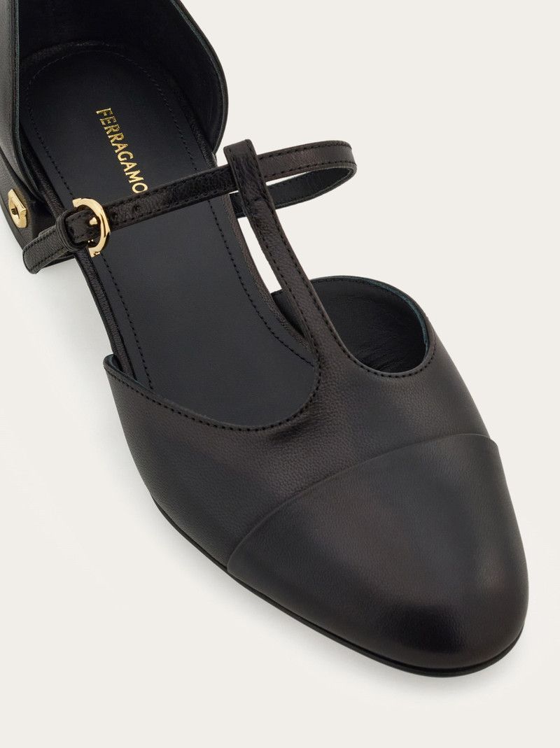 Salvatore Ferragamo o1s1rm1225 T-strap Ballet Pumps in Black Size US 7 / IT 37 - 6 Thumbnail