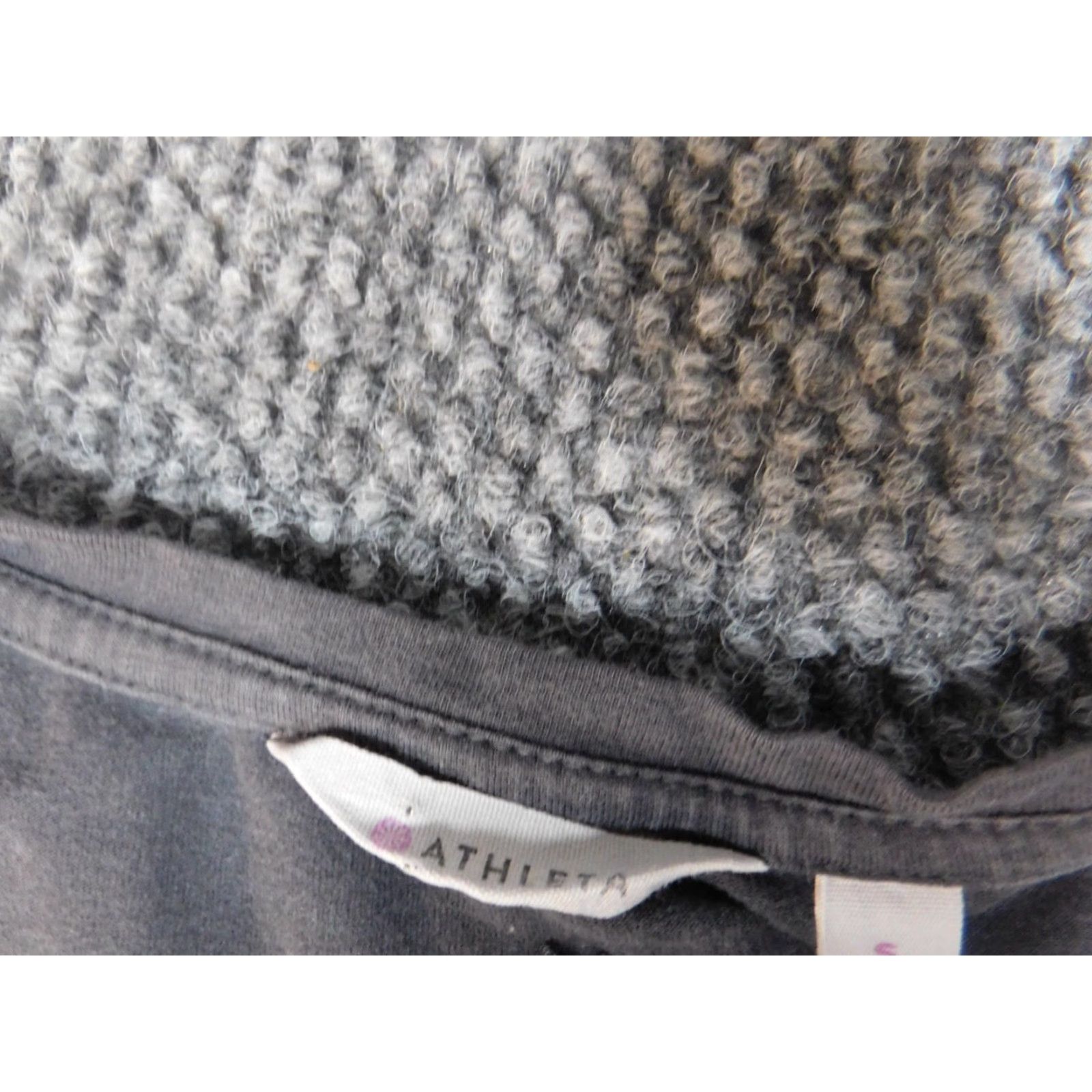 Athleta Athleta Shirt Women S Gray Tank Top Collared Sleeveless Pullover Cotton Stretch Casual Basic Size S / US 4 / IT 40 - 6 Thumbnail