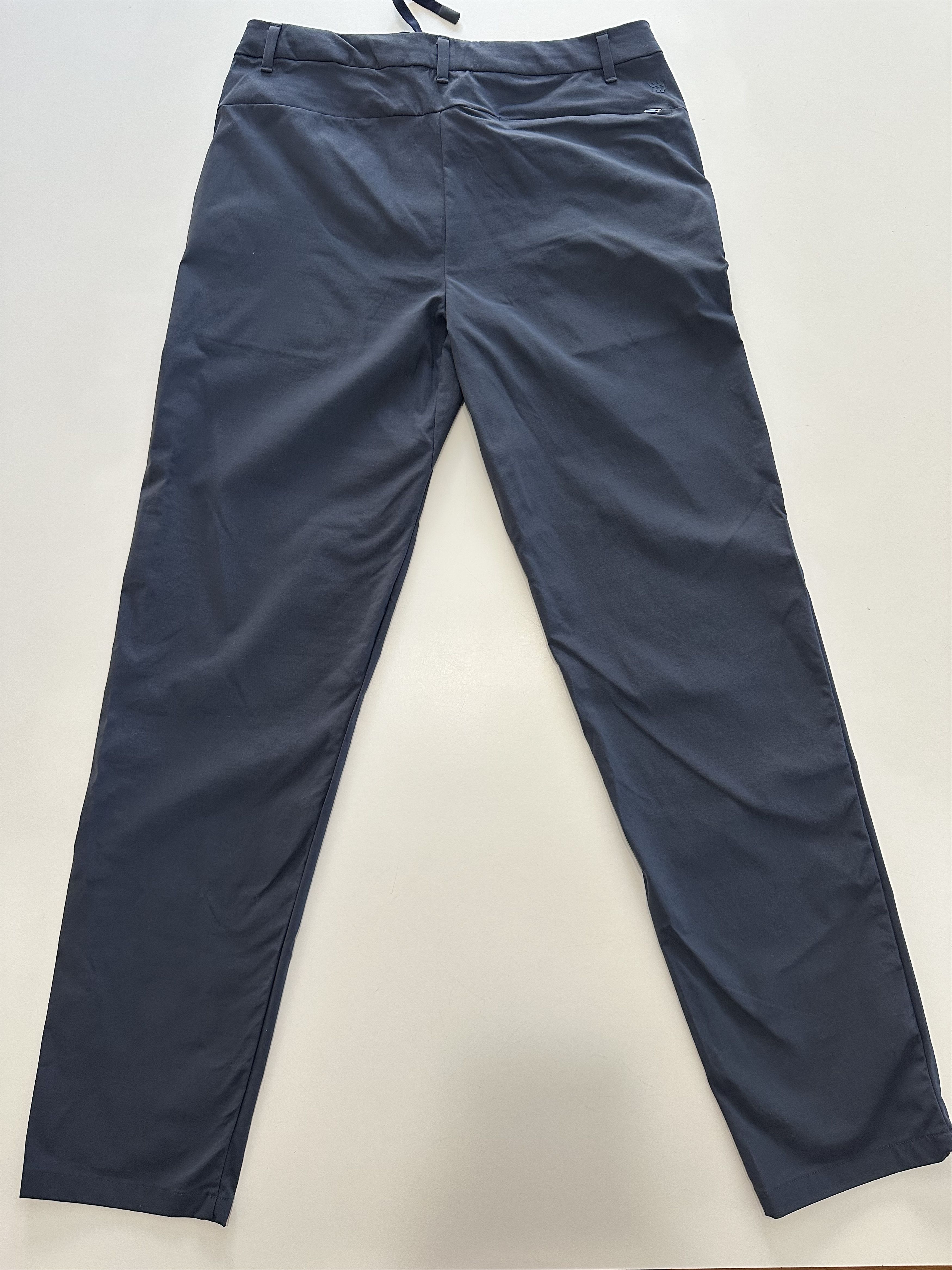 Target Basics Men's Lightweight Training Sweatpants All in Motion 32x32 Size US 32 / EU 48 - 3 Thumbnail
