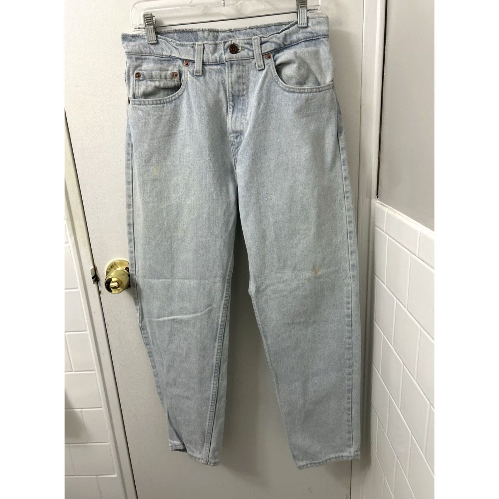 Levi's VINTAGE Levi's 550 Jeans Mens Sz 32x30 Light Wash Relaxed Fit Denim Blue 5-Pocket USA Size US 32 / EU 48 - 2 Thumbnail