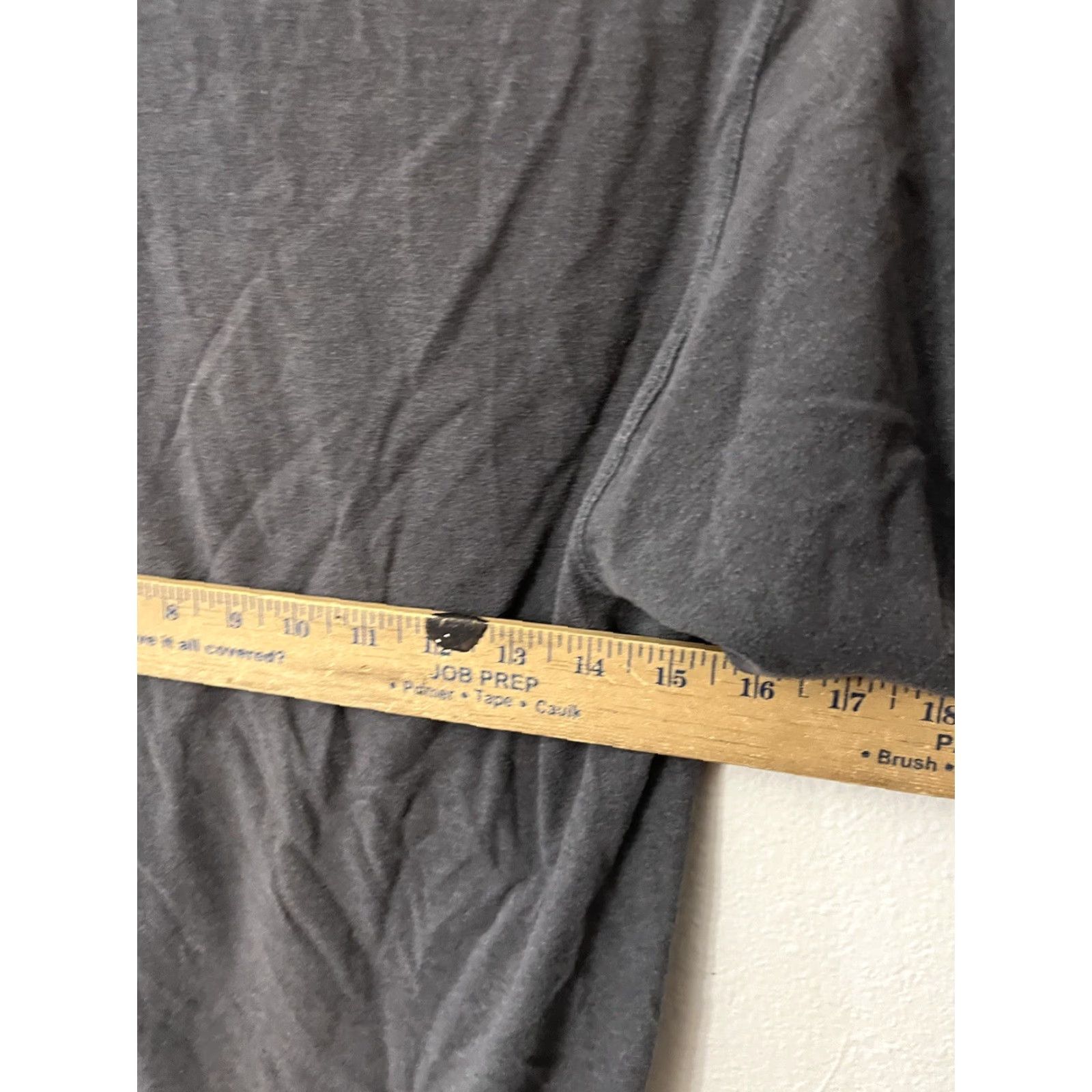 Champion VINTAGE Champion T-Shirt Men S Gray Logo 90s Short Sleeve Crew Neck Embroidered Shirt Mens Size US S / EU 44-46 / 1 - 5 Thumbnail