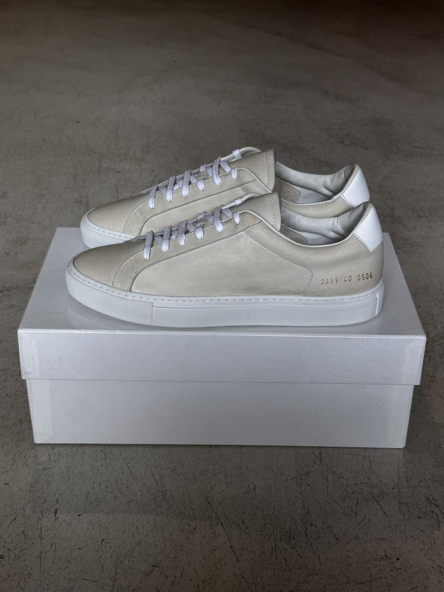 Common Projects COMMON PROJECTS ORIGINAL RETRO LOW WHITE 7 US 40 EU Size US 7 / EU 40 - 5 Thumbnail
