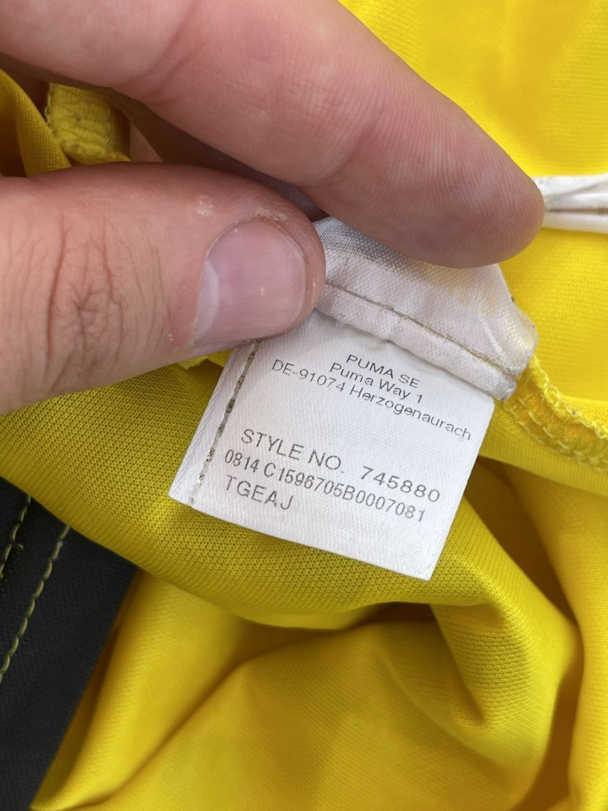 Puma 2014 Puma Borrusia Dortmund yellow soccer jersey Size US S / EU 44-46 / 1 - 11 Thumbnail