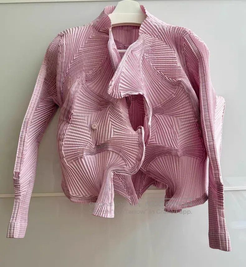 Issey Miyake Issey Miyake Puff Coat Size S / US 4 / IT 40 - 1 Thumbnail