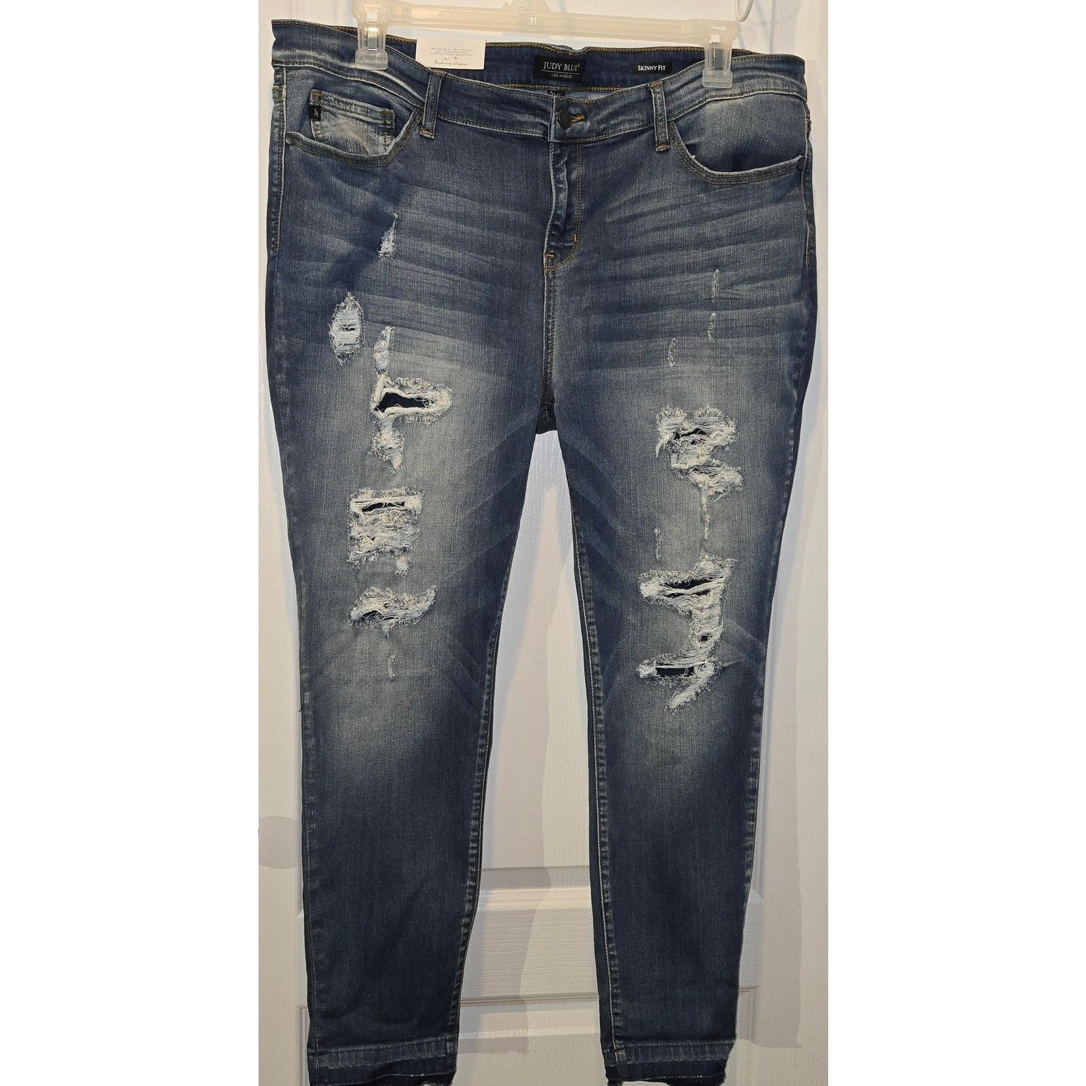 Judy Blue NWT Judy Blue Skinny Fit jeans sz 3XL Size 40" / US 18 - 1 Thumbnail