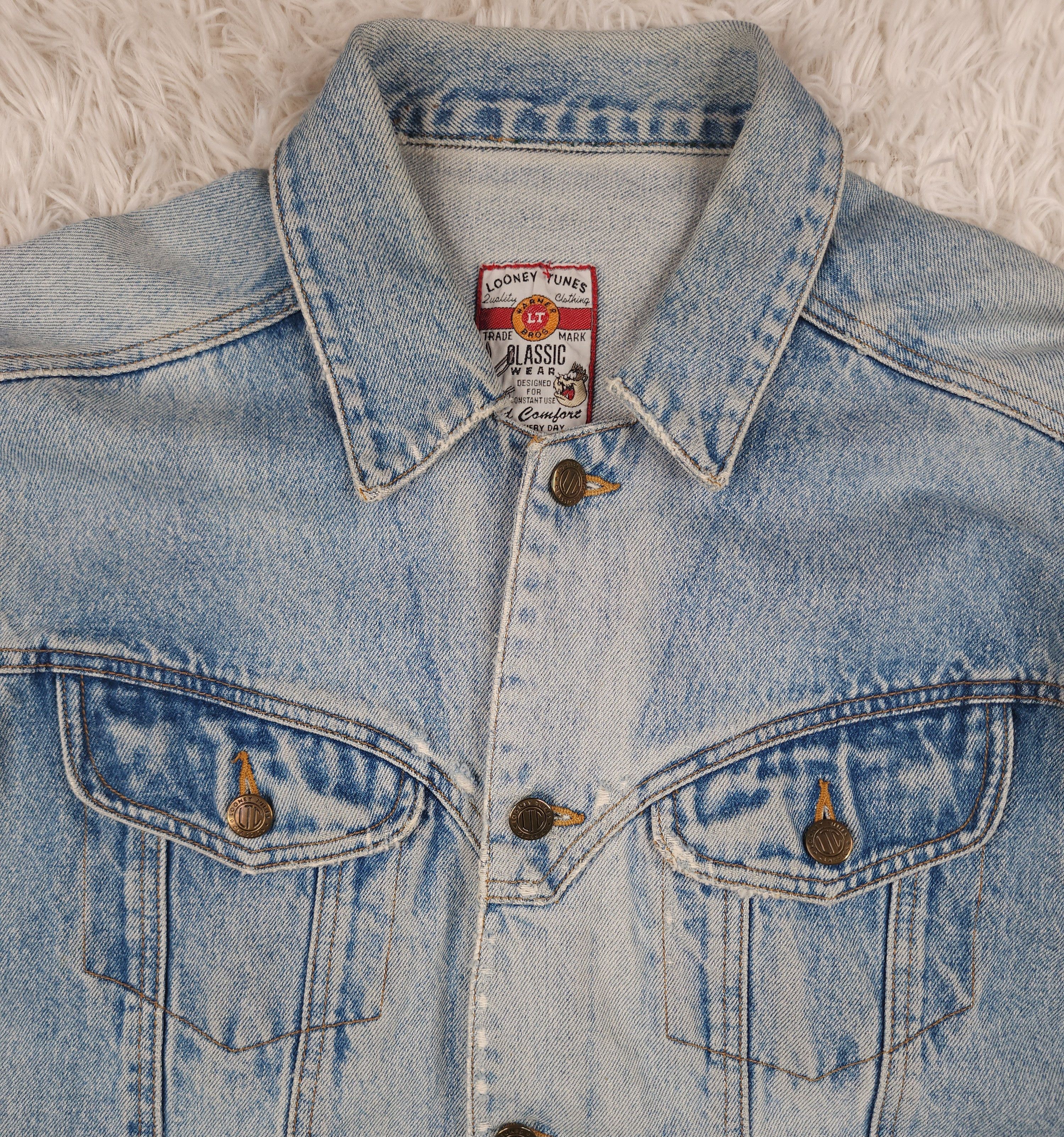 Warner Bros Vintage Looney Tunes "That's all folks" denim vest Size L Size US L / EU 52-54 / 3 - 3 Thumbnail